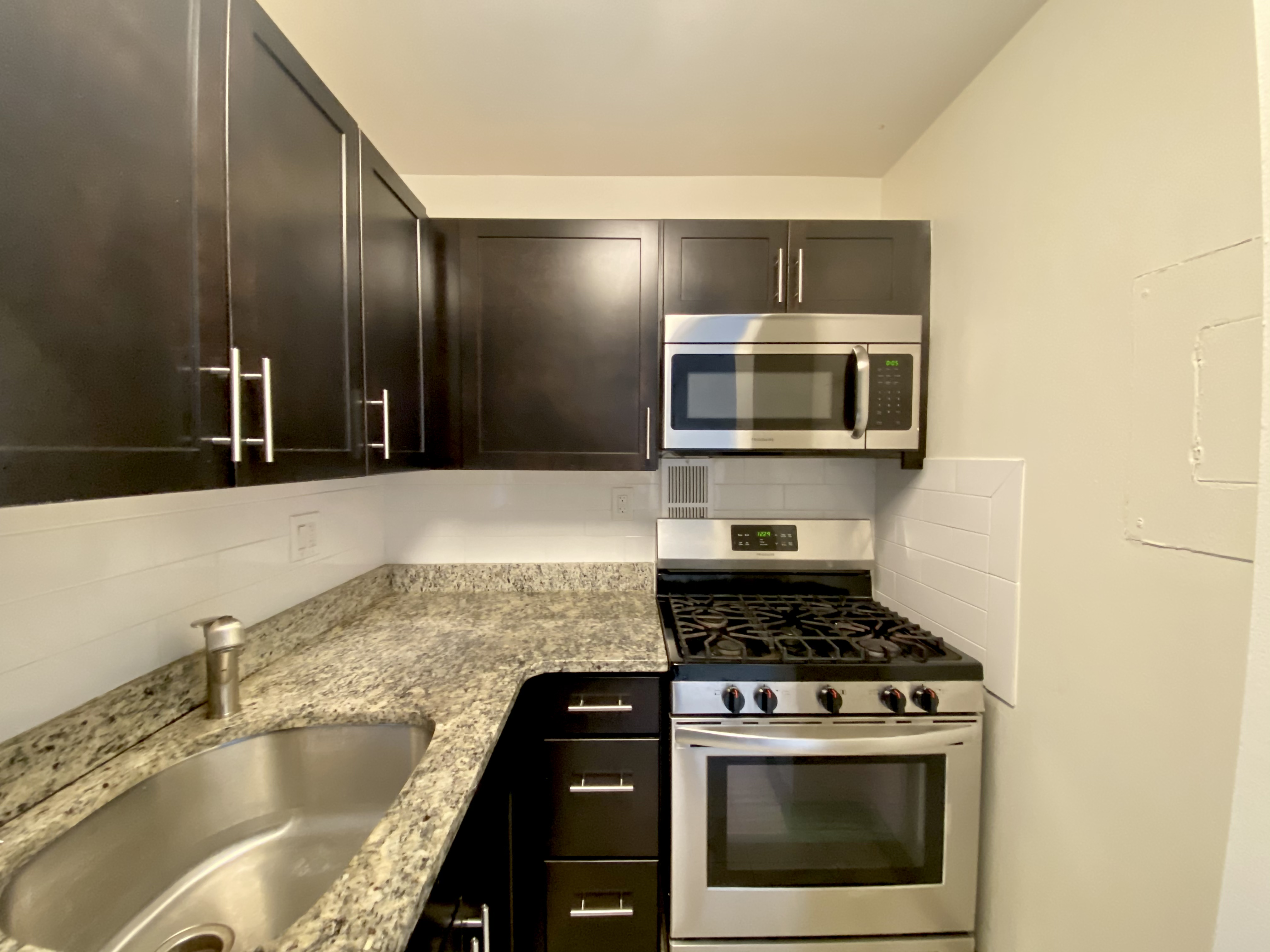 2 bed, 1.5 bath apartment for rent at 175 Freeman Unit 609, Coolidge Corner — photo 1 of 7