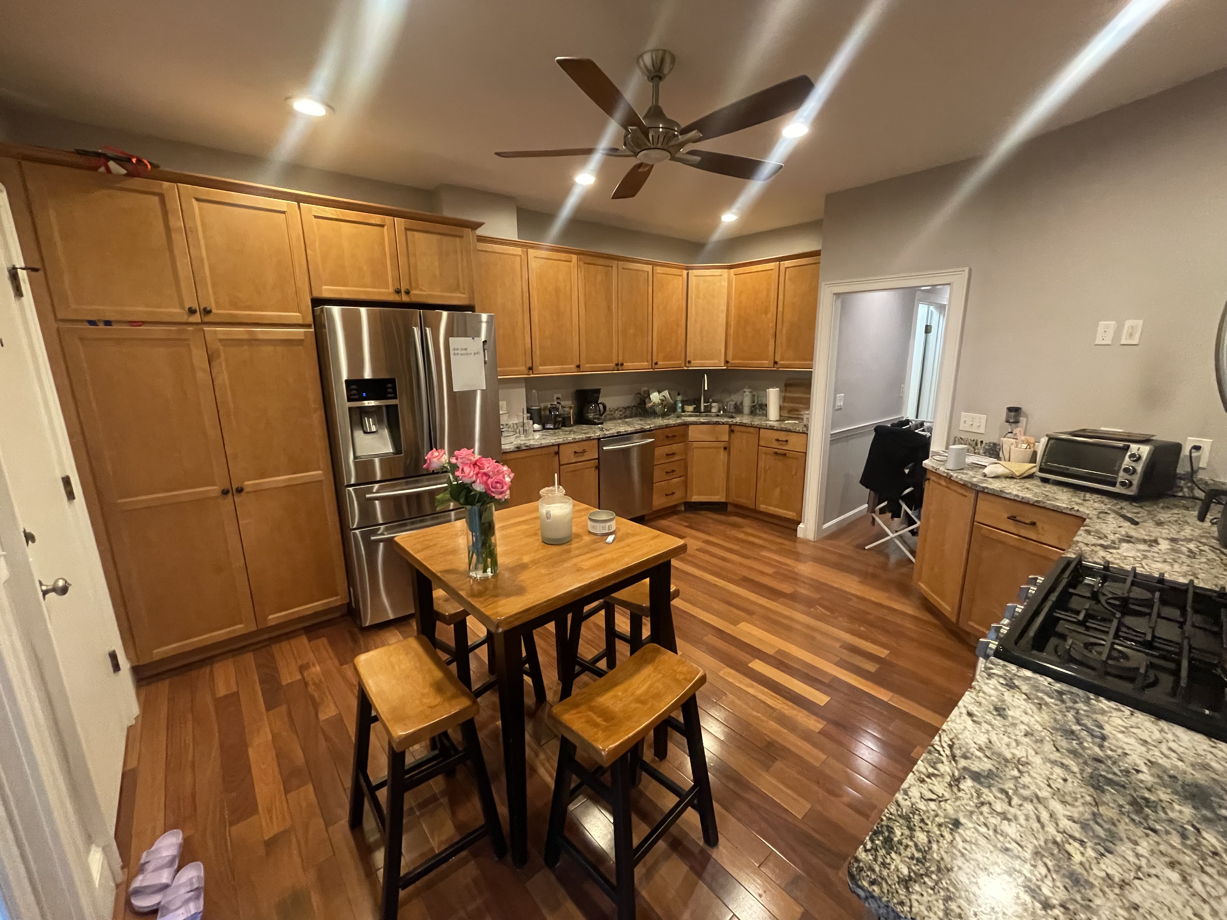 3 bed, 1 bath apartment for rent at 895 East Broadway Unit 1, South Boston — photo 1 of 11