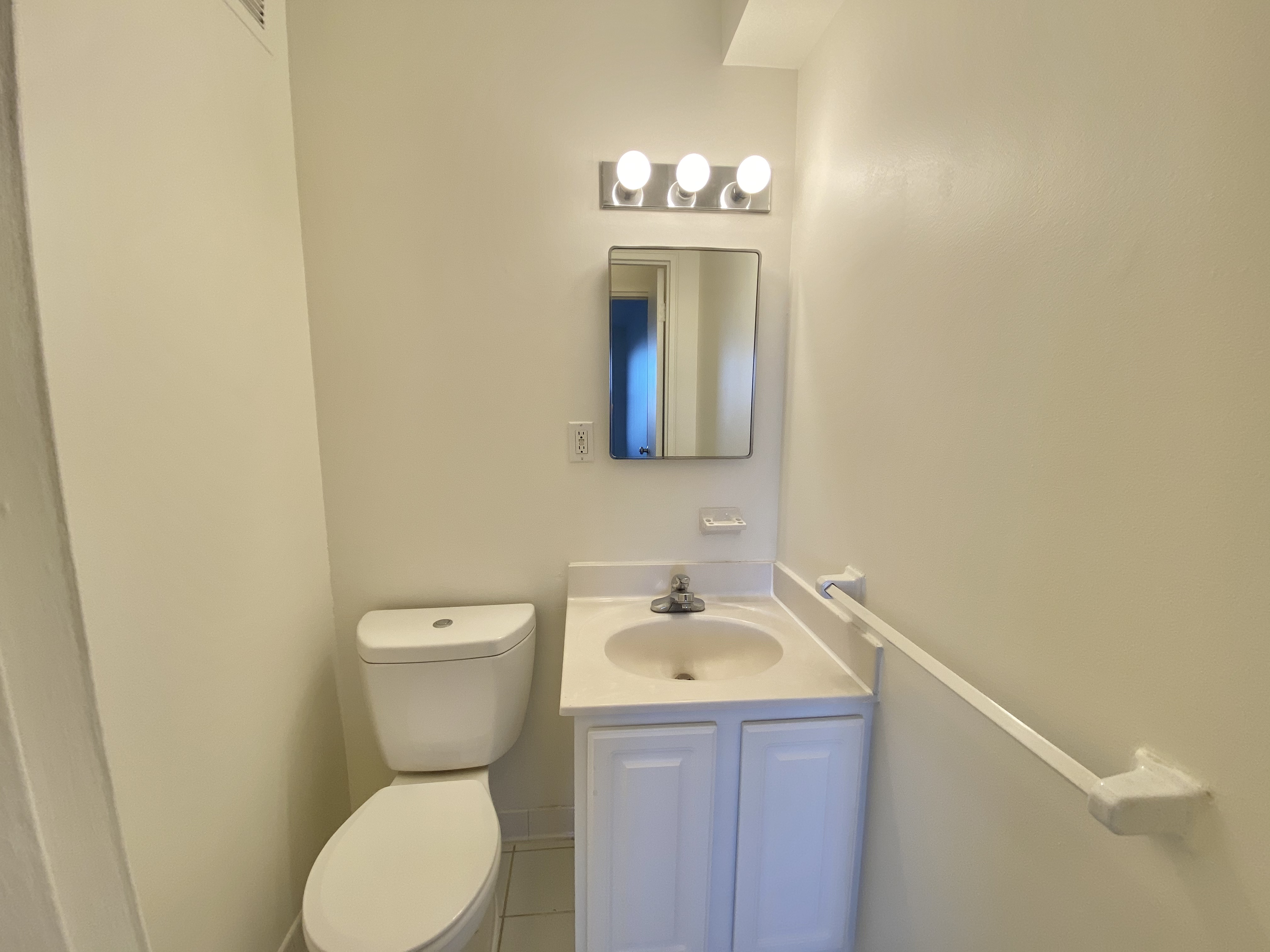 2 bed, 1.5 bath apartment for rent at 175 Freeman Unit 609, Coolidge Corner — photo 3 of 7