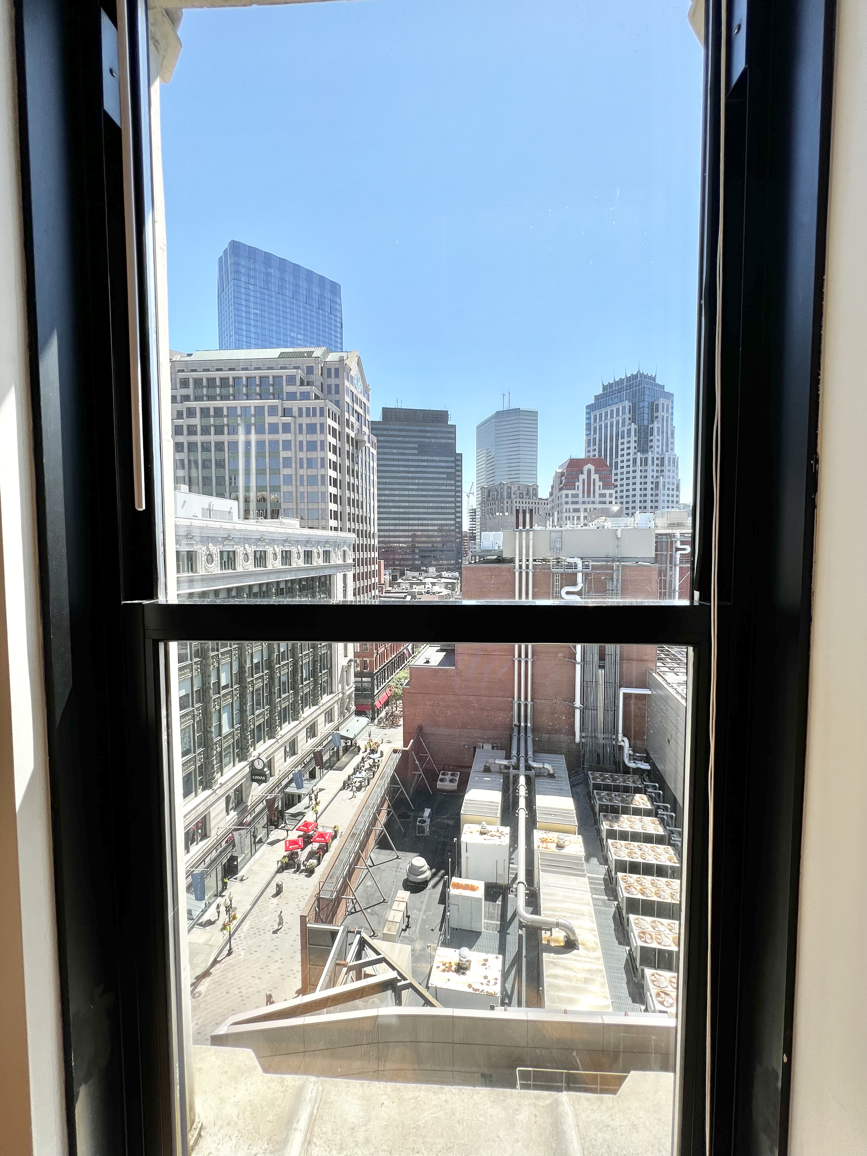 2 bed, 1 bath apartment for rent at 10 Winter Pl Unit PH04, Midtown — photo 11 of 14