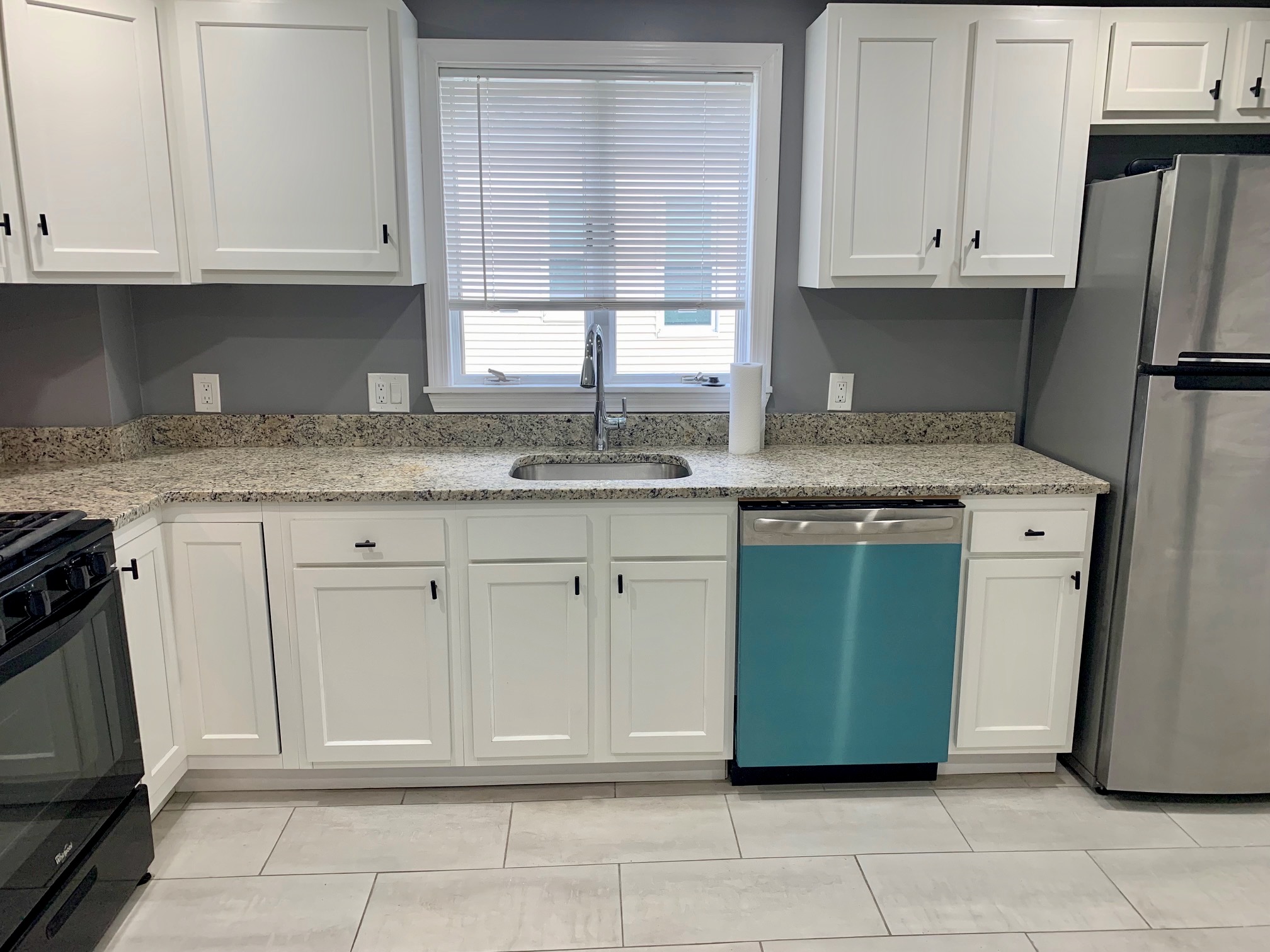 2 bed, 1 bath apartment for rent at 54 Madison Ave Unit 2, Everett — photo 1 of 15