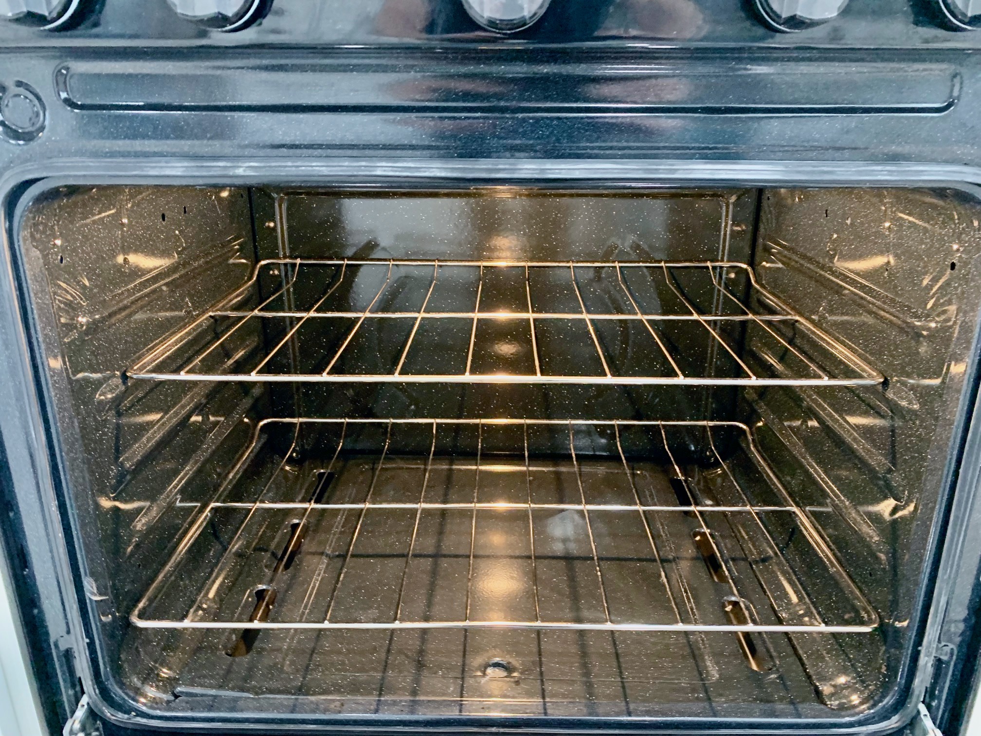 2 bed, 1 bath apartment for rent at 54 Madison Ave Unit 2, Everett — photo 3 of 15