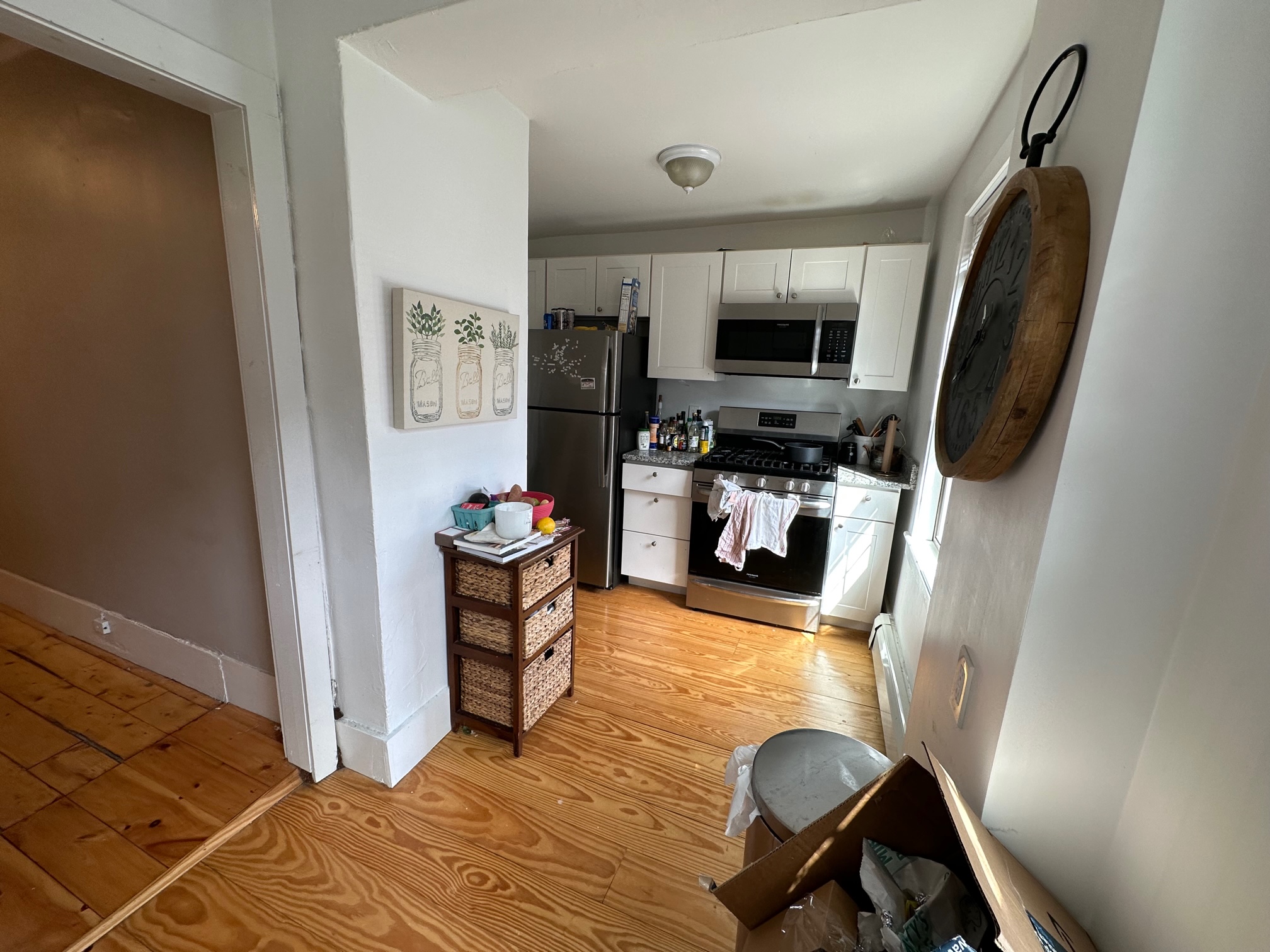 3 bed, 1 bath apartment for rent at 65 Charles St Unit 2, Beacon Hill — photo 26 of 27