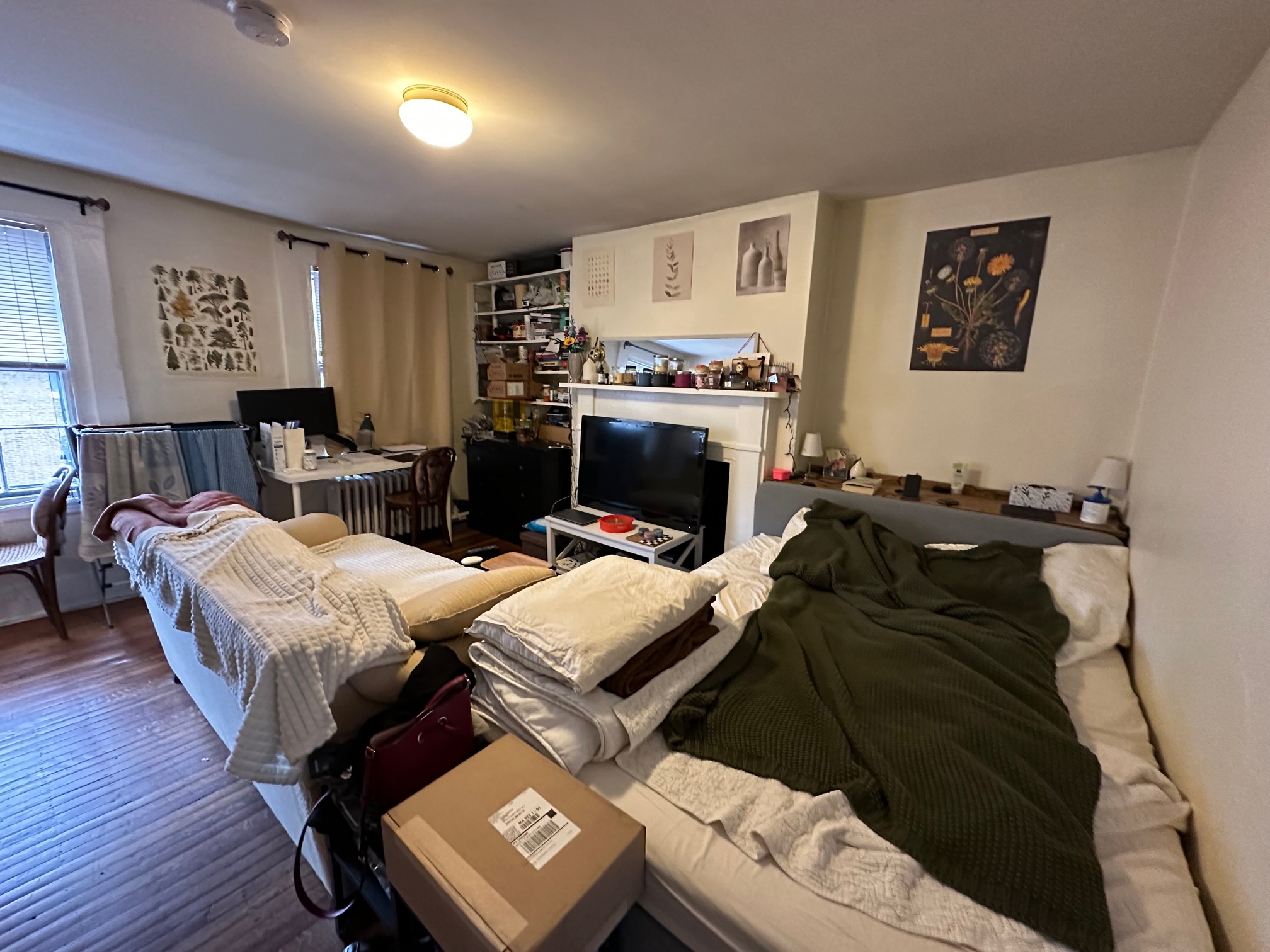 Studio bed, 1 bath apartment for rent at 58 Russell St Unit 5, Beacon Hill — photo 2 of 7