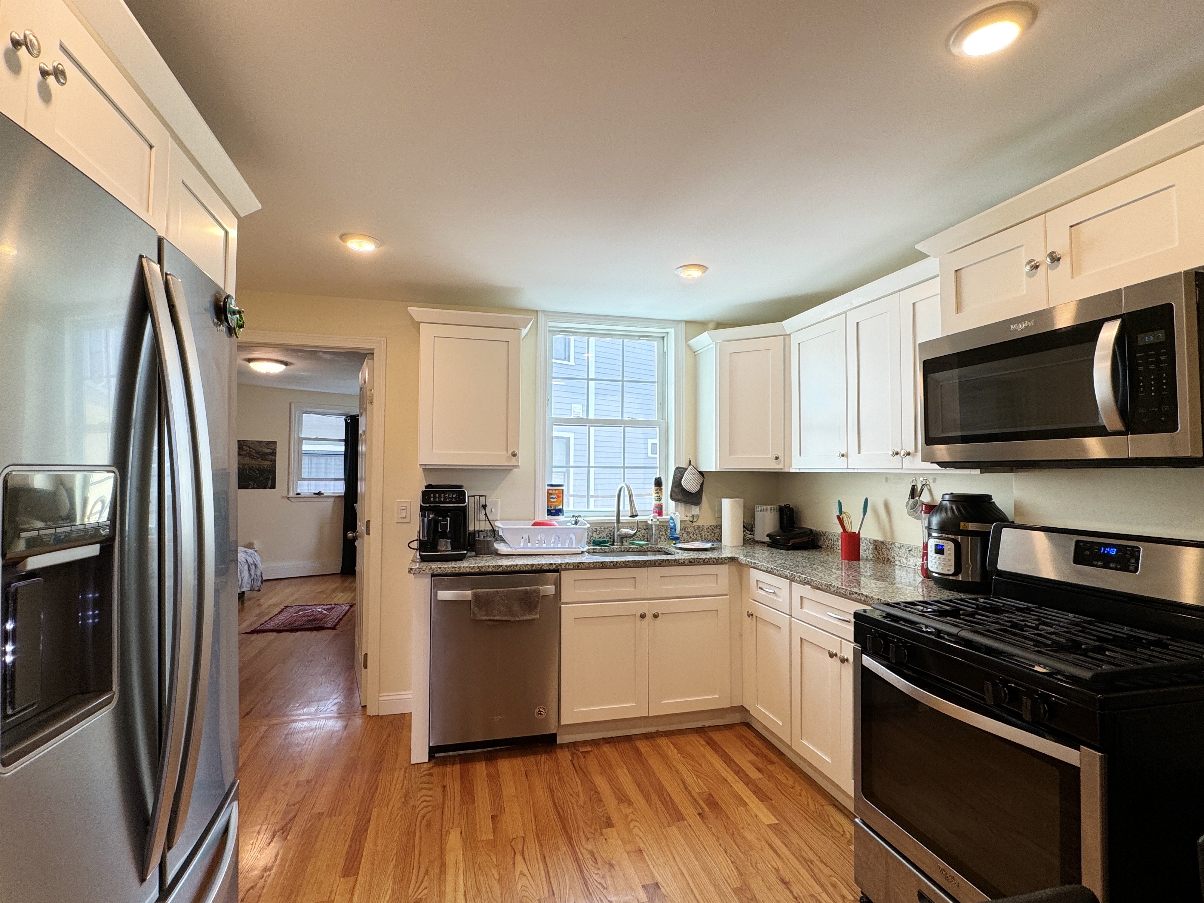 2 bed, 1 bath apartment for rent at 297 Meridian St Unit 3, Eagle Hill