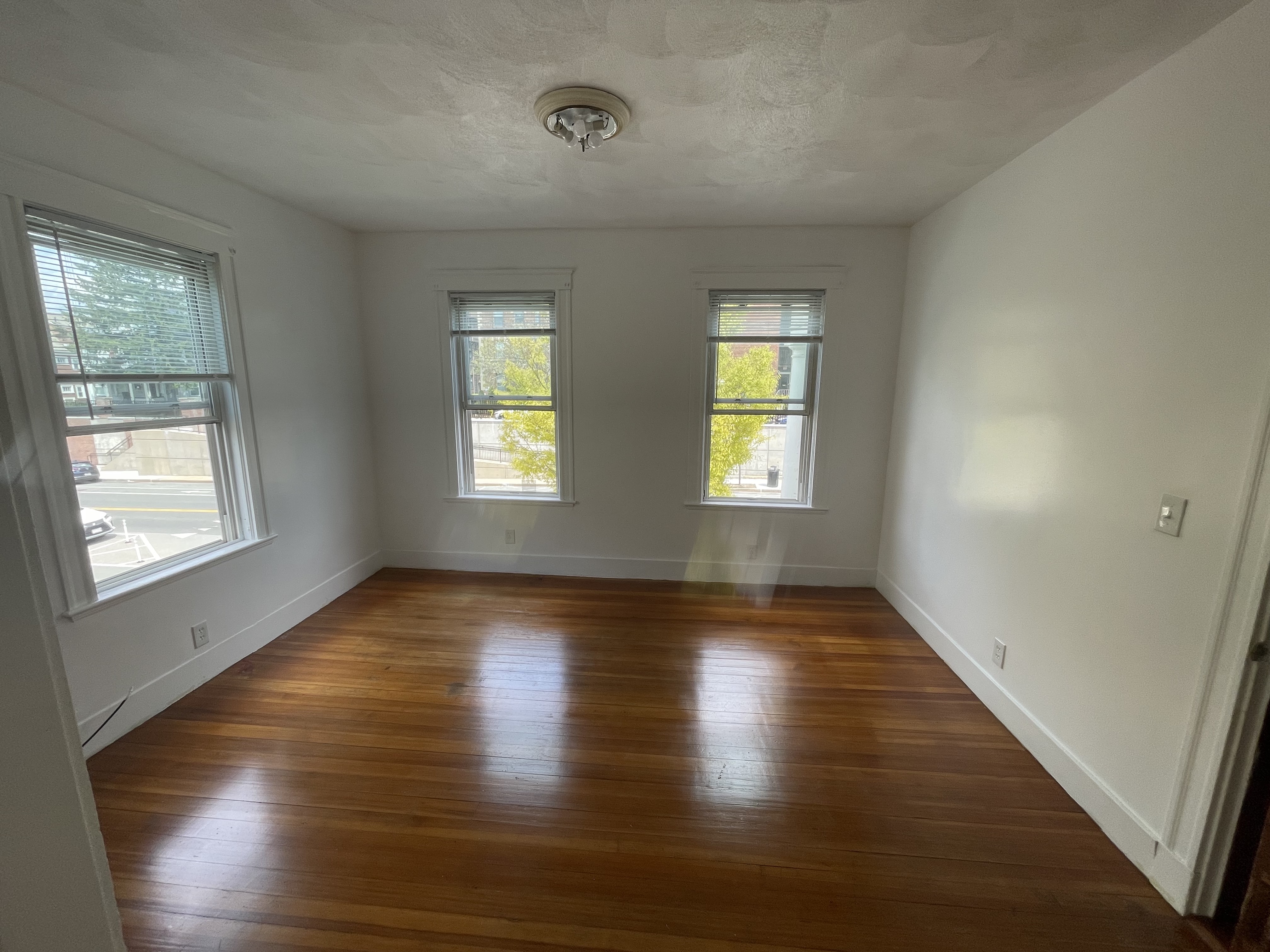 3 bed, 1 bath apartment for rent at 430 Broadway Unit 2, Winter Hill — photo 7 of 10