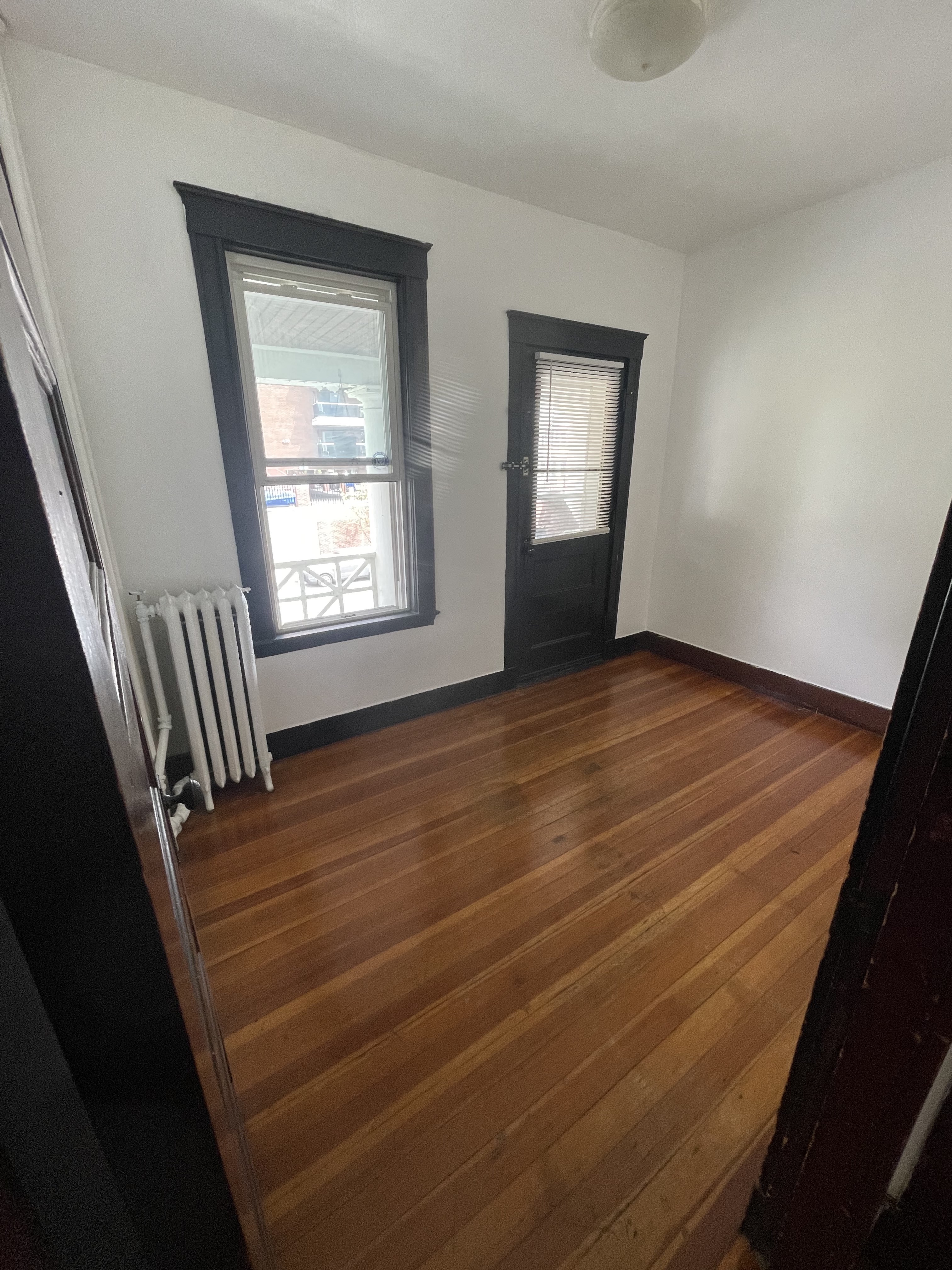 3 bed, 1 bath apartment for rent at 430 Broadway Unit 2, Winter Hill — photo 6 of 10