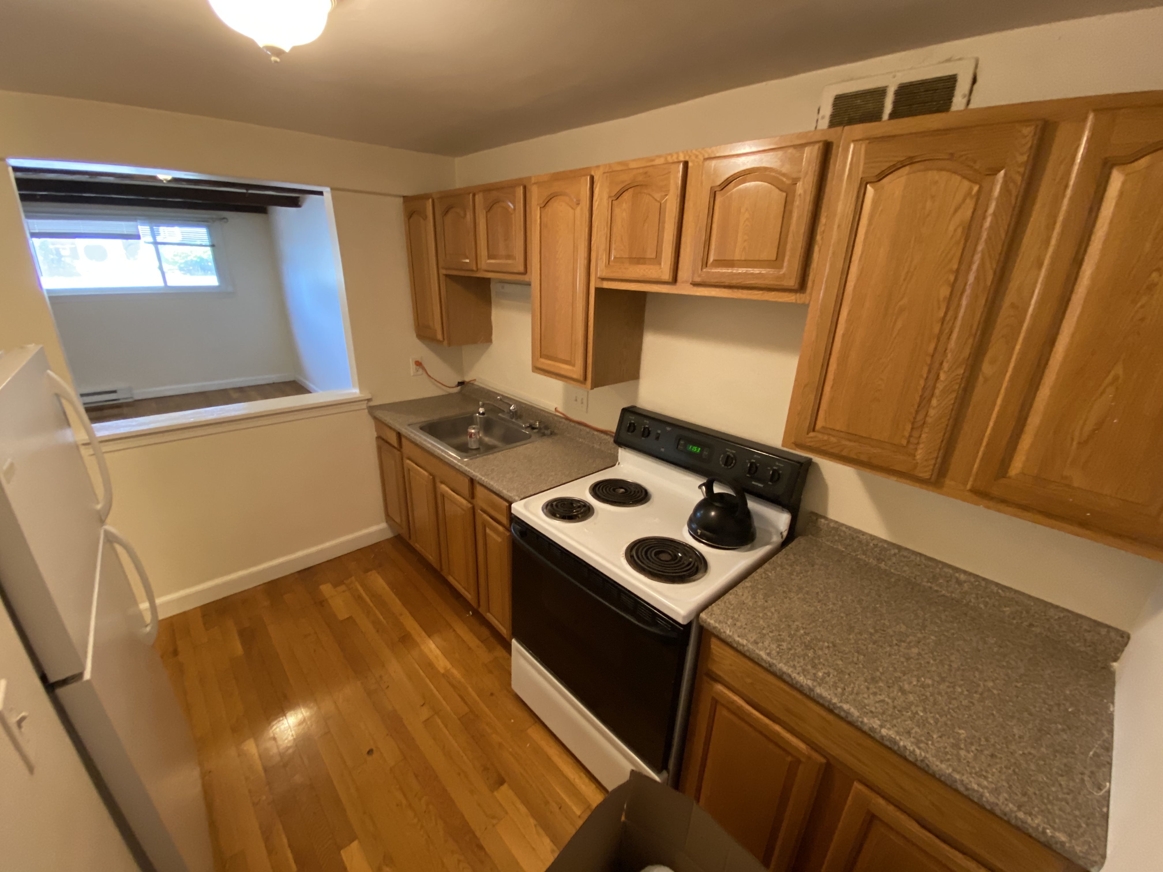 2 bed, 1 bath apartment for rent at 1799 Centre St Unit 2, West Roxbury — photo 2 of 10