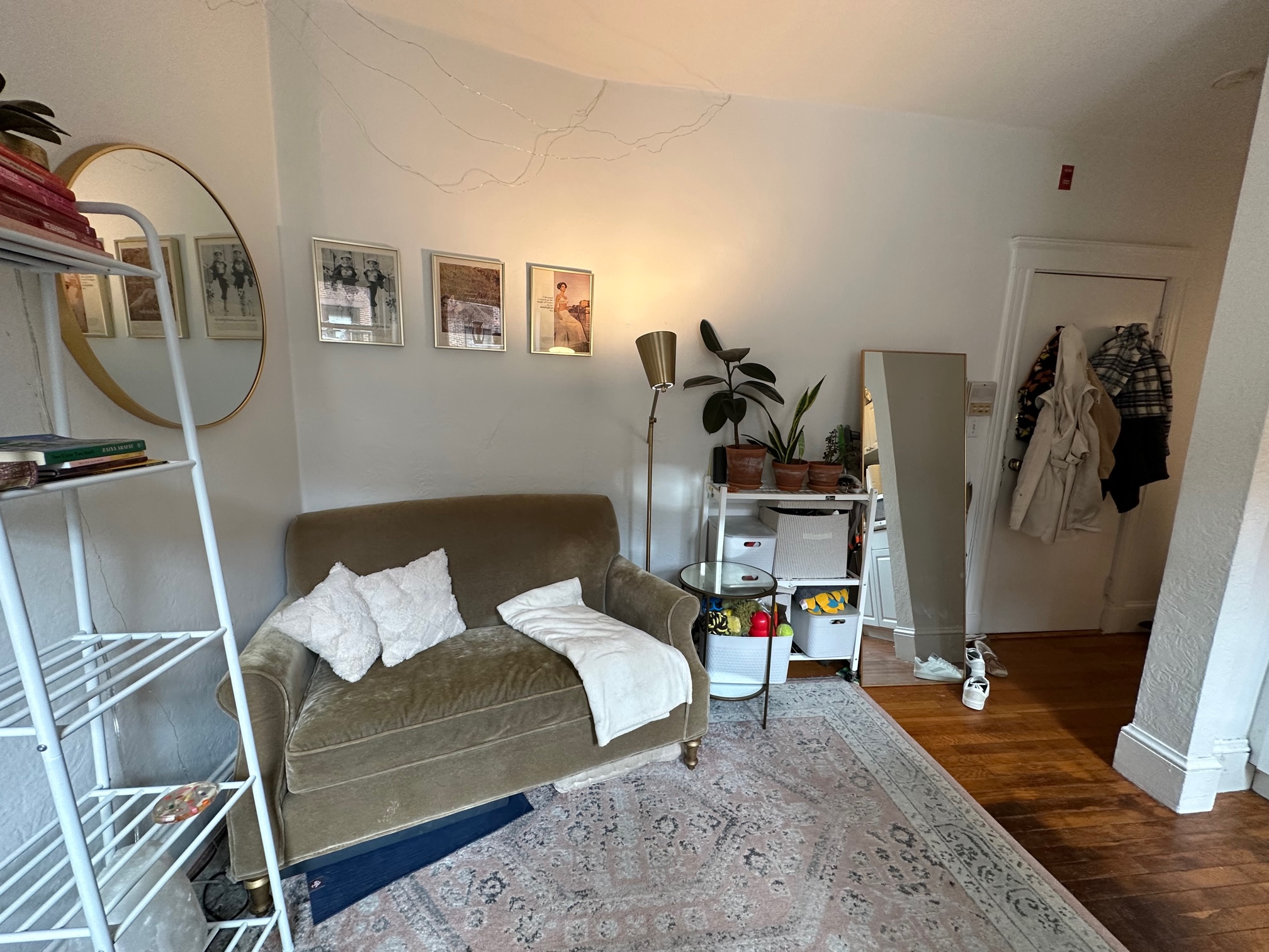 1 bed, 1 bath apartment for rent at 26 Myrtle St Unit 6, Beacon Hill — photo 3 of 12