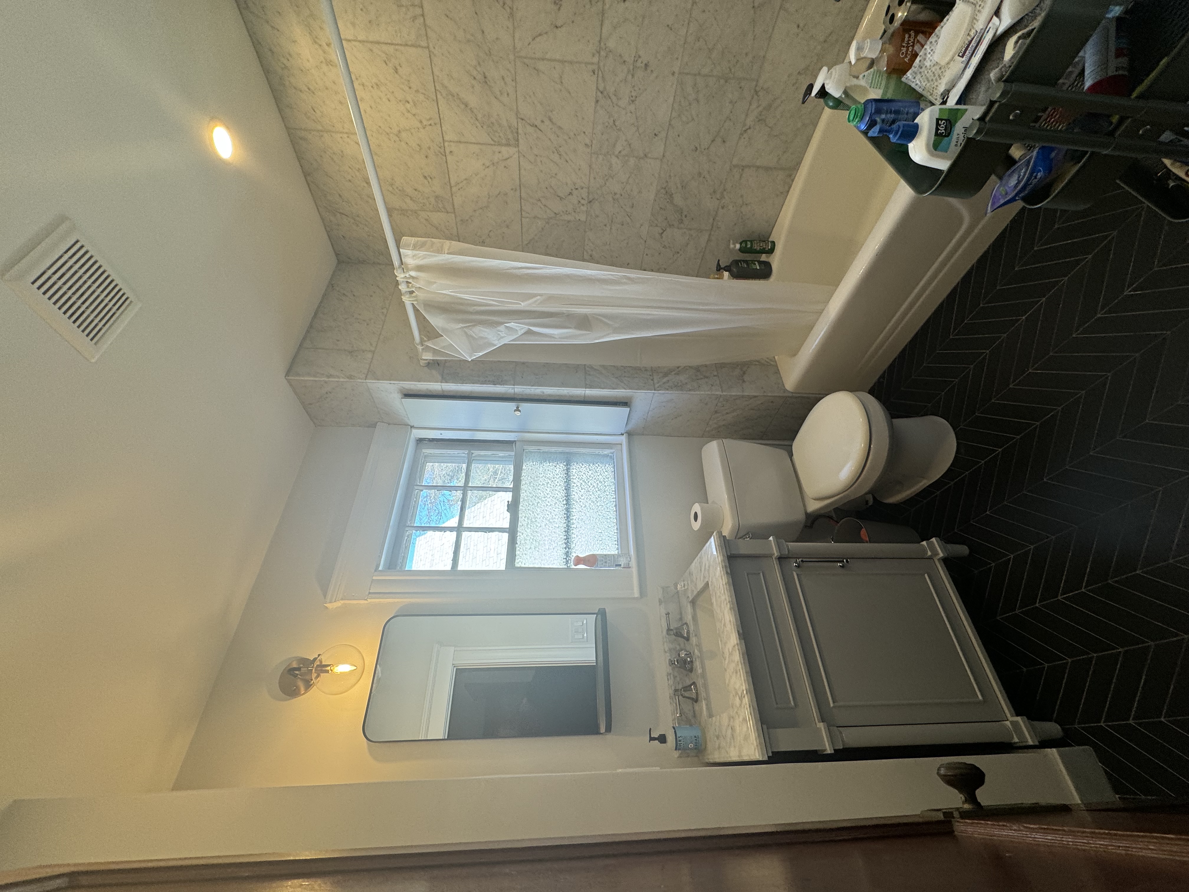 5 bed, 2 bath apartment for rent at 15 Upland Rd Unit 1, West Somerville — photo 2 of 22