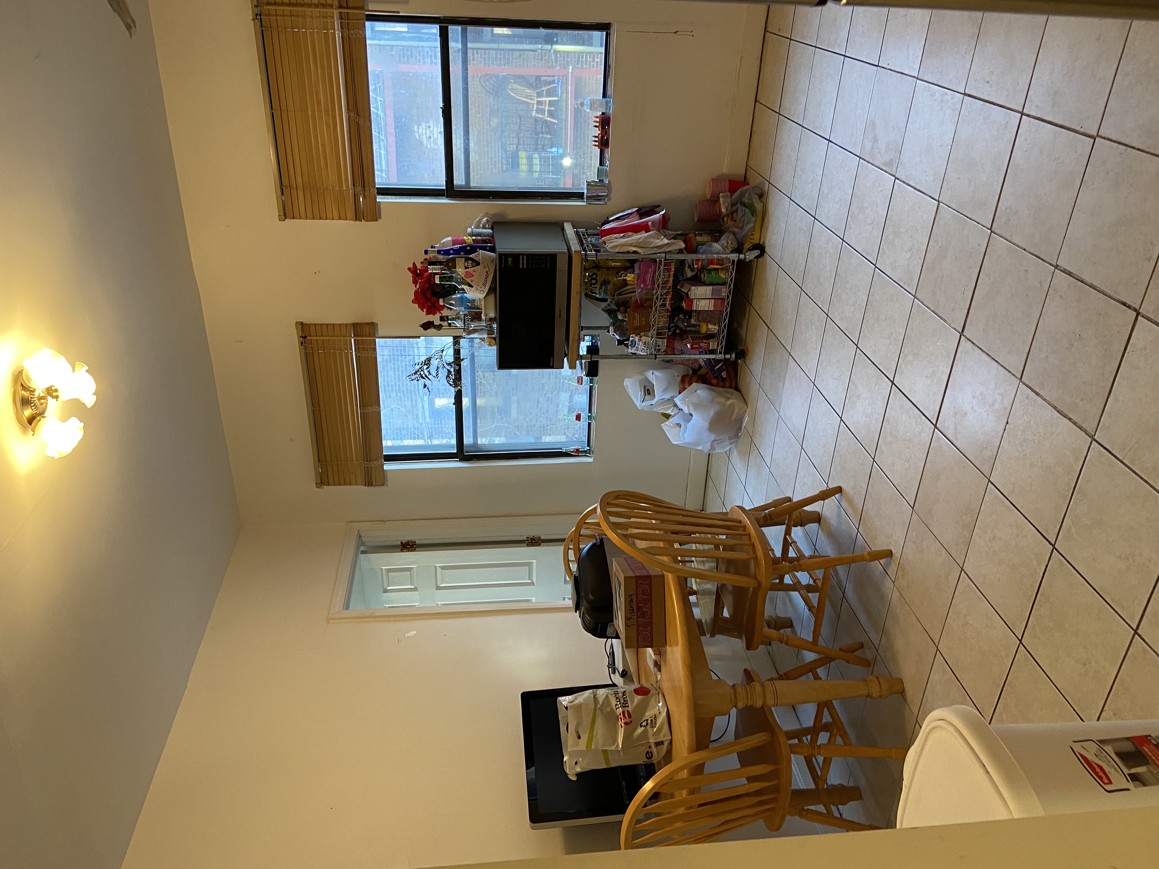3 bed, 2 bath apartment for rent at 38 Fordham Rd Unit 2, Allston — photo 7 of 9