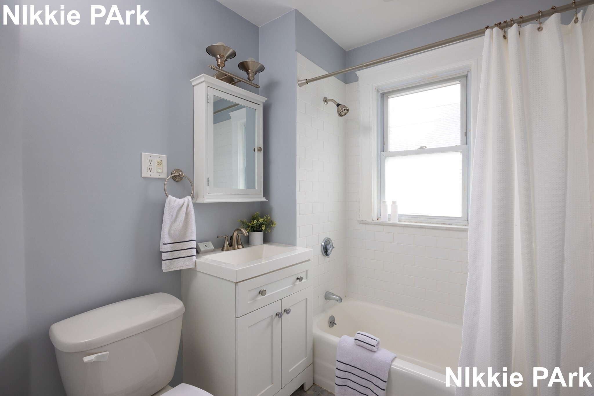 18 Winslow Rd, Belmont