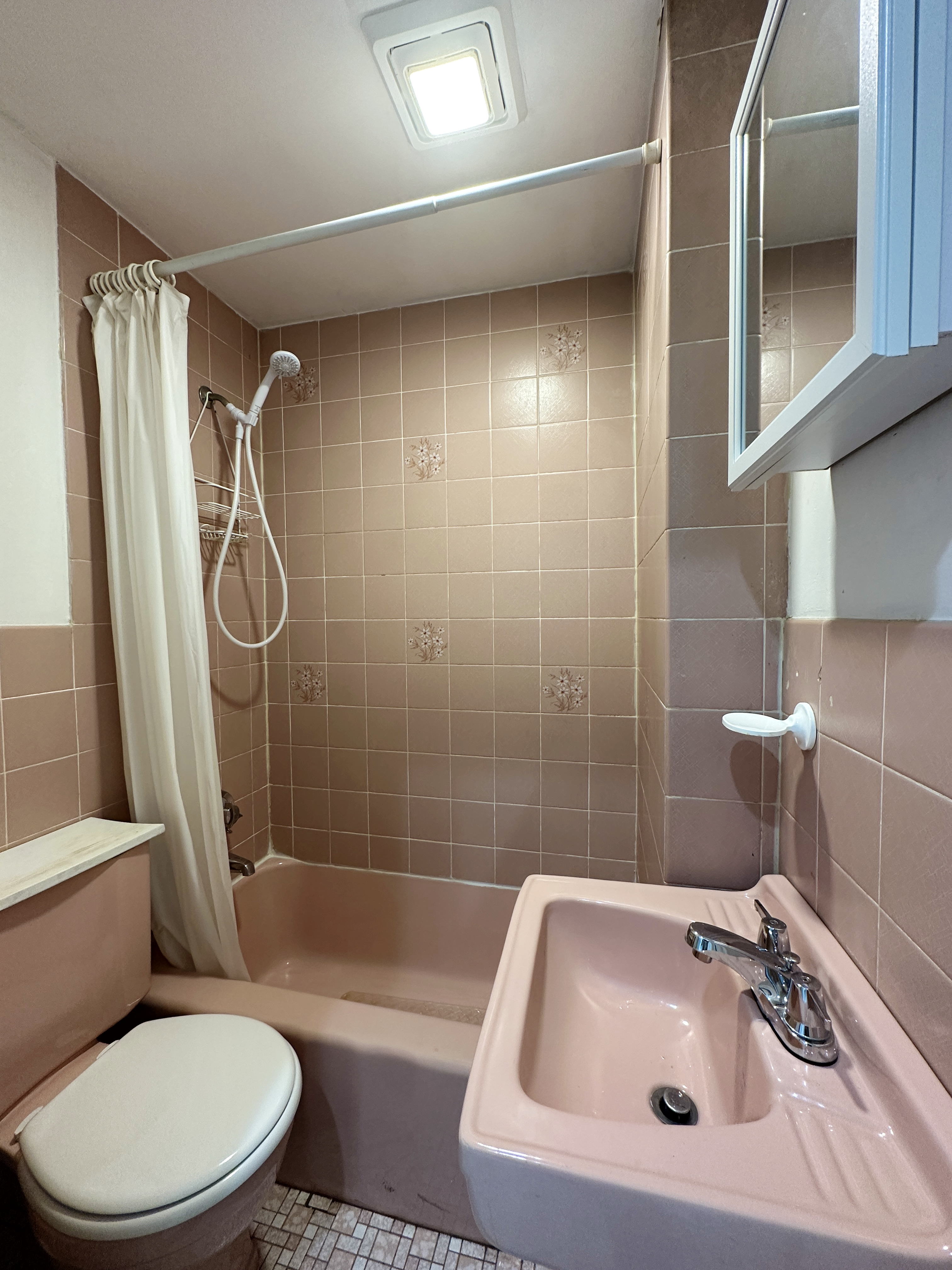2 bed, 2 bath apartment for rent at 9 Shawmut St Unit 1, Malden — photo 8 of 11