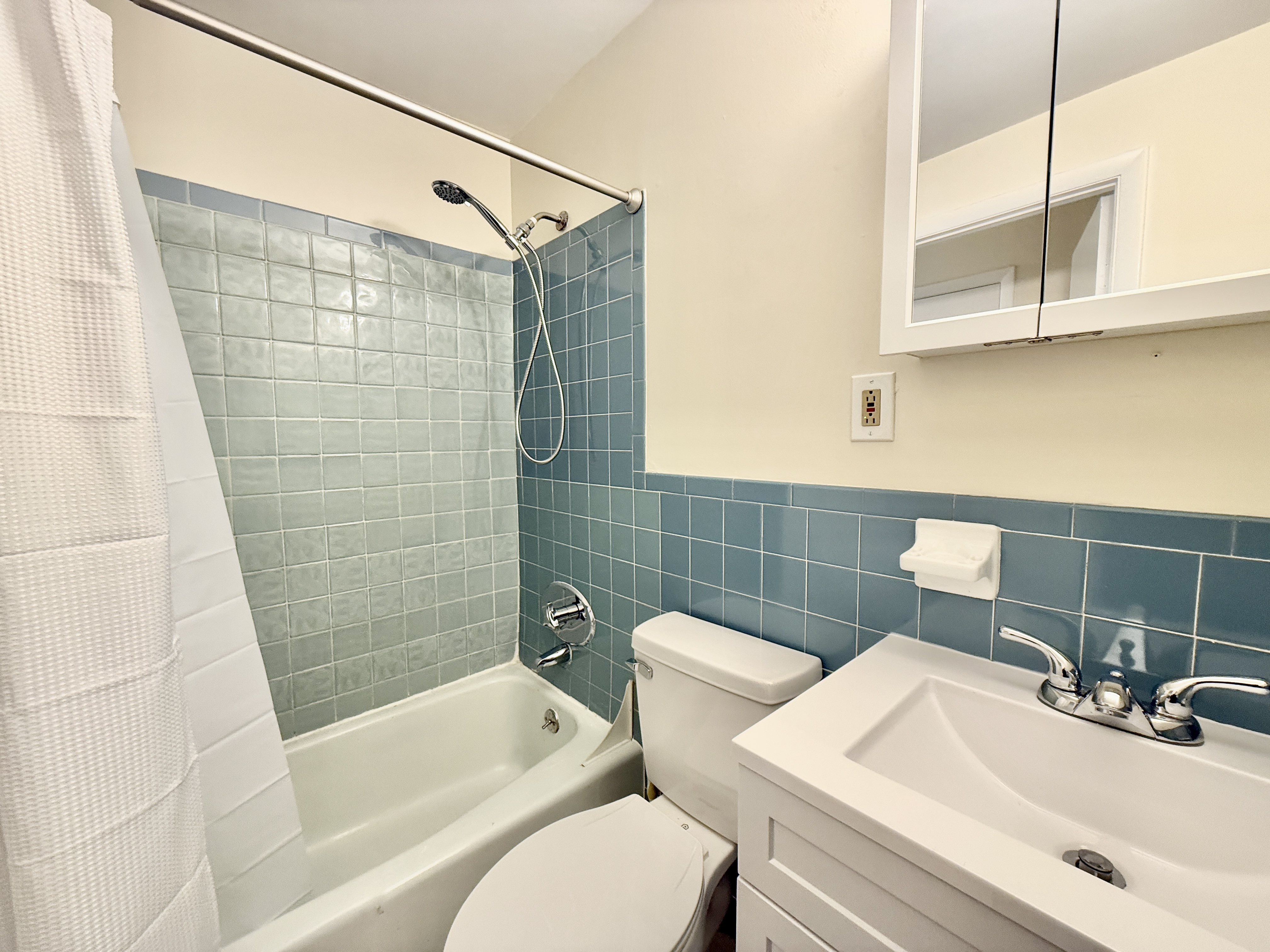 482 Beacon St, Back Bay