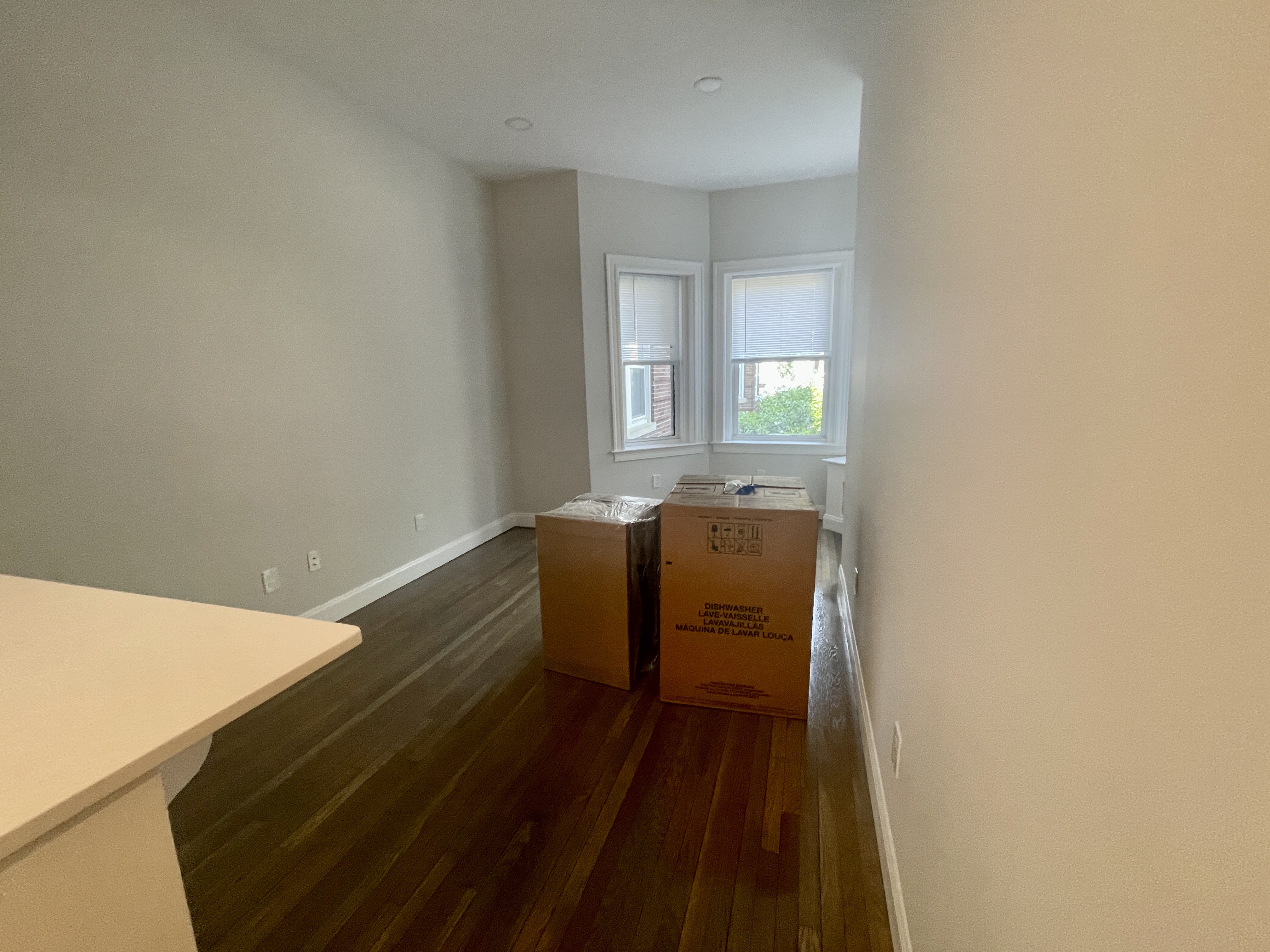 Studio bed, 1 bath apartment for rent at 195 Park Dr Unit C1, Fenway