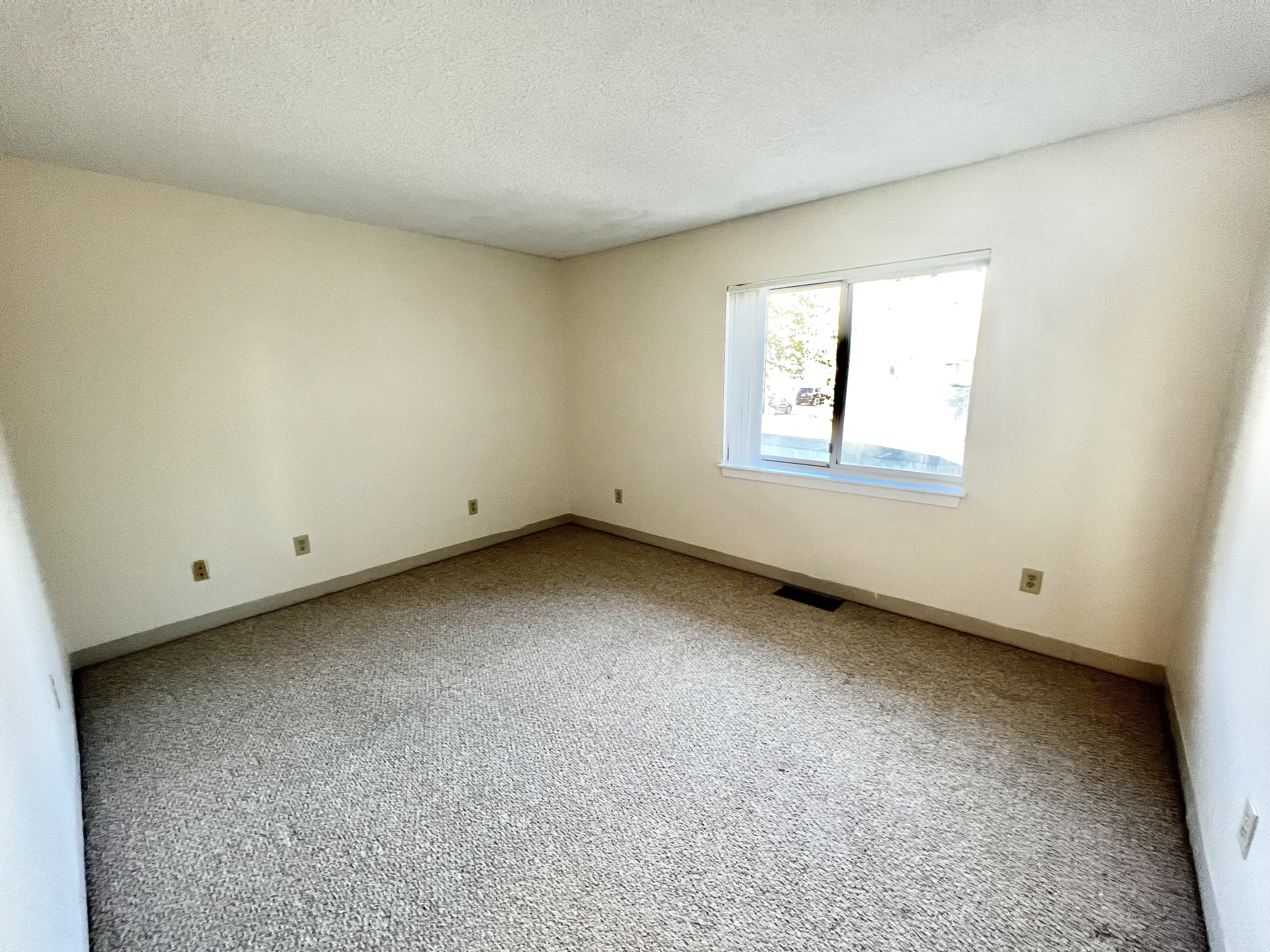 2 bed, 1.5 bath apartment for rent at 140 North Beacon St Unit 4, Brighton — photo 14 of 16