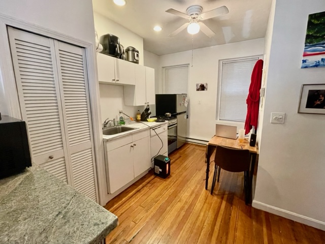 1 bed, 1 bath apartment for rent at 4 Battery St Unit 3, North End — photo 3 of 9
