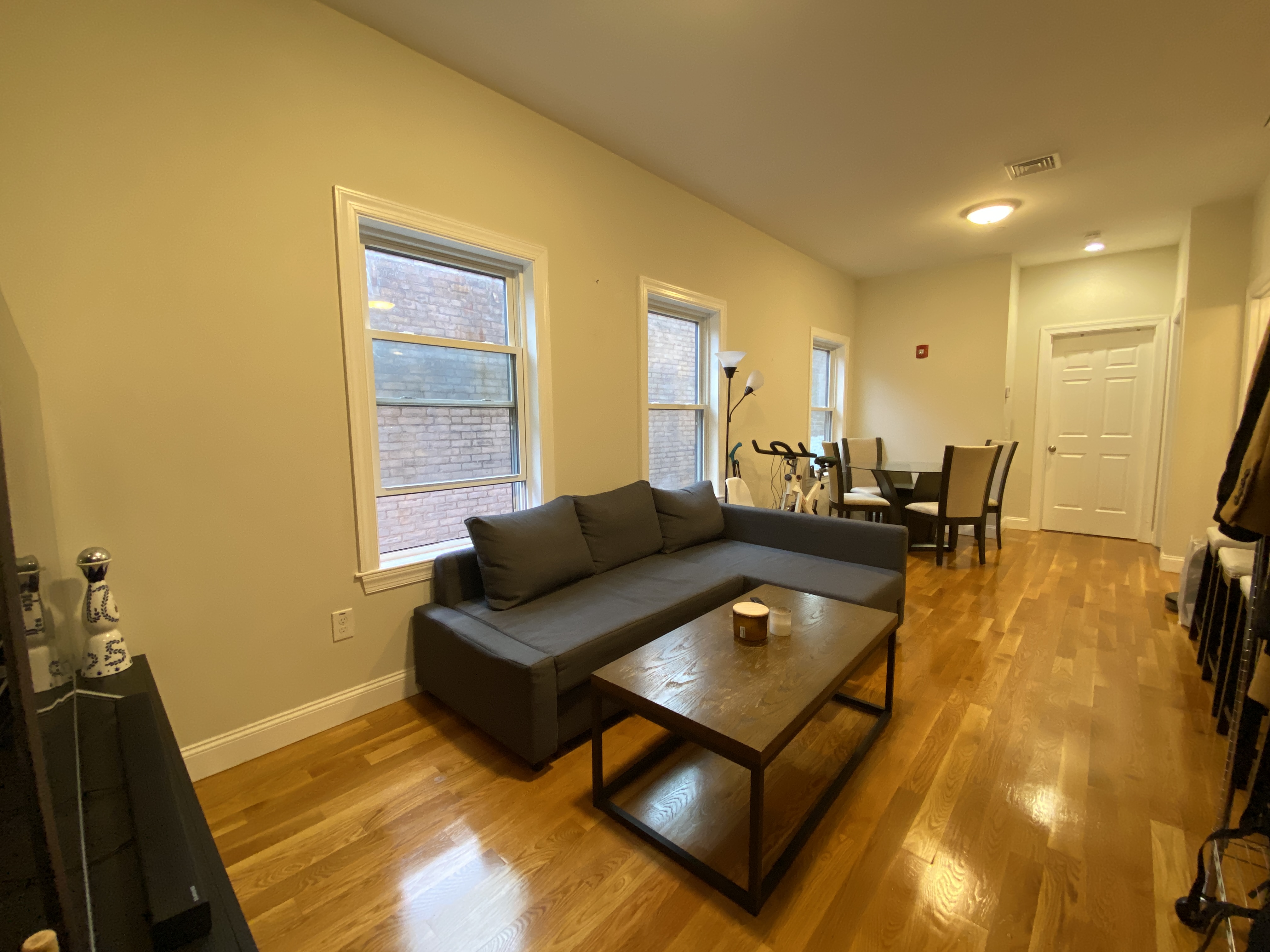 2 bed, 1 bath apartment for rent at 77 Newbury Ave Unit 6, Quincy — photo 3 of 12