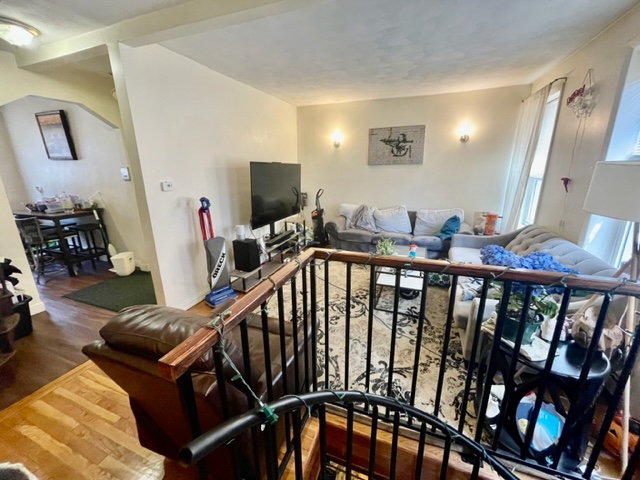 3 bed, 2.5 bath apartment for rent at 2 Michelangelo St Unit 1, North End — photo 3 of 19