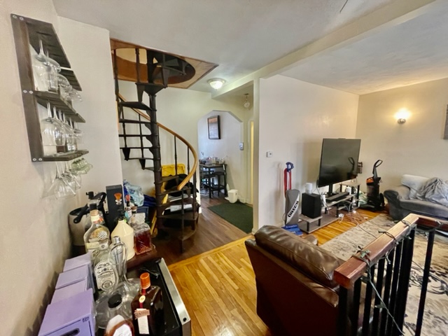3 bed, 2.5 bath apartment for rent at 2 Michelangelo St Unit 1, North End — photo 7 of 19