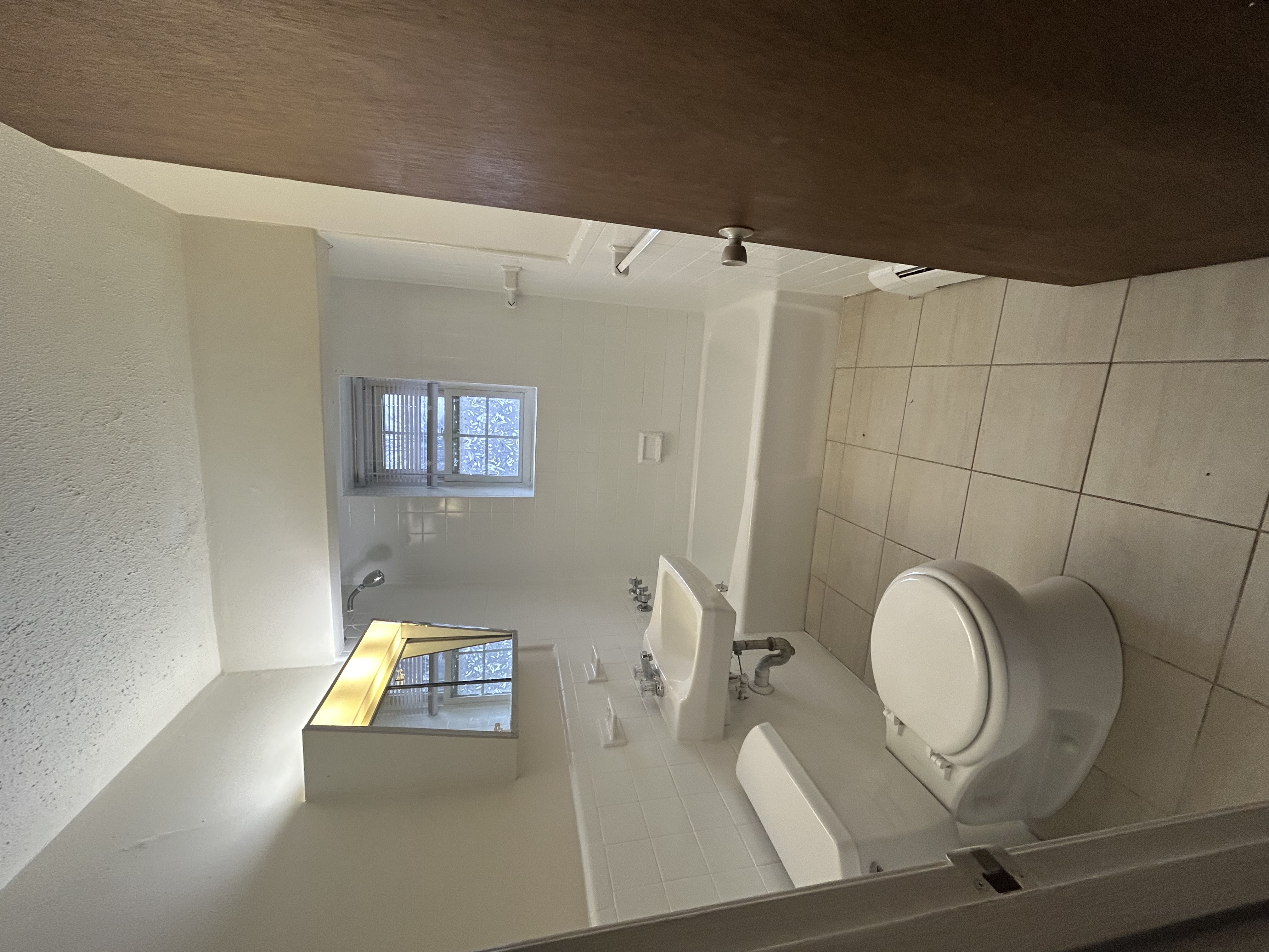 4 Brattle Dr, Arlington