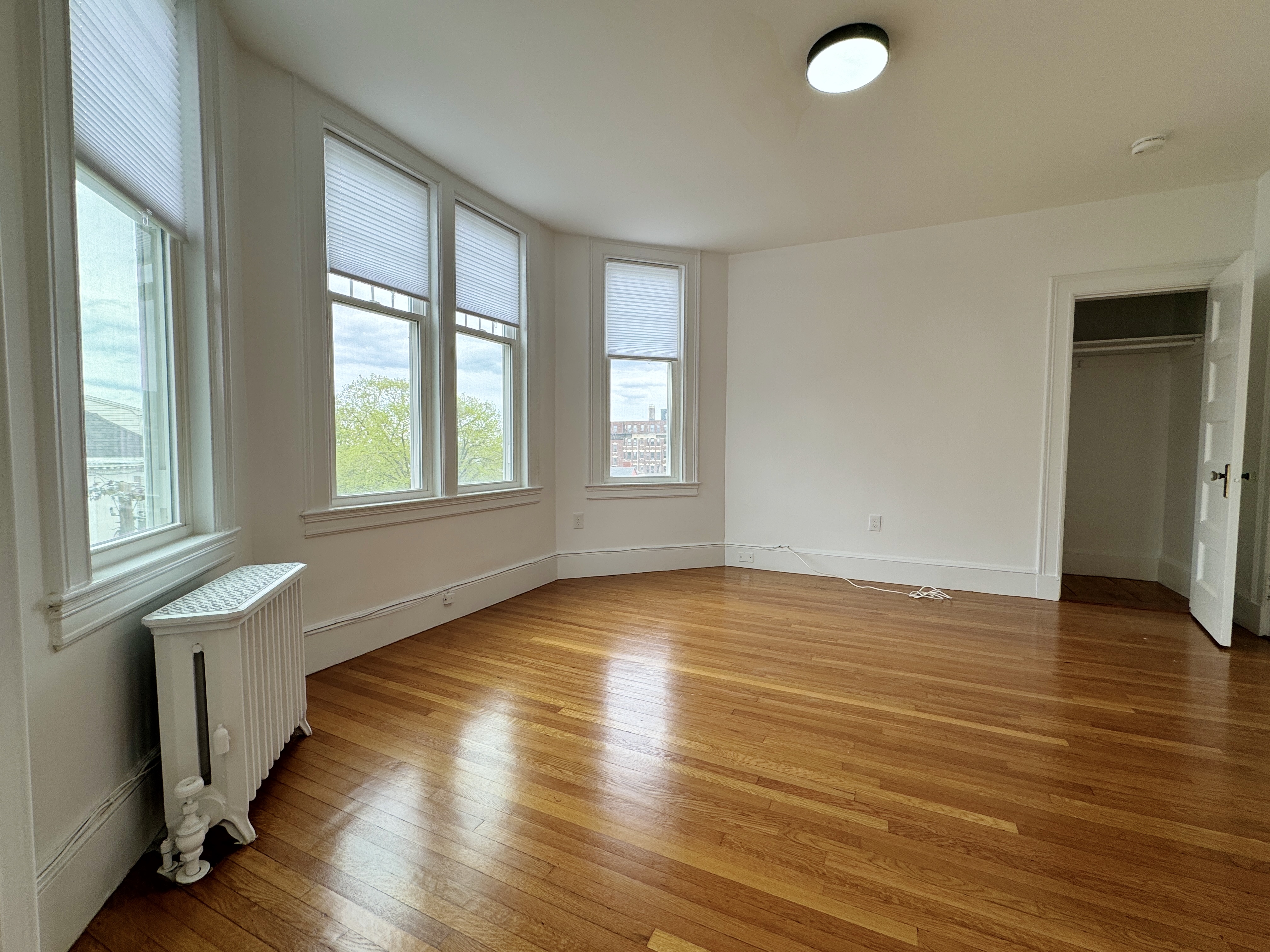 2 bed, 1 bath apartment for rent at 252 Ocean St Unit 6, Lynn — photo 10 of 14