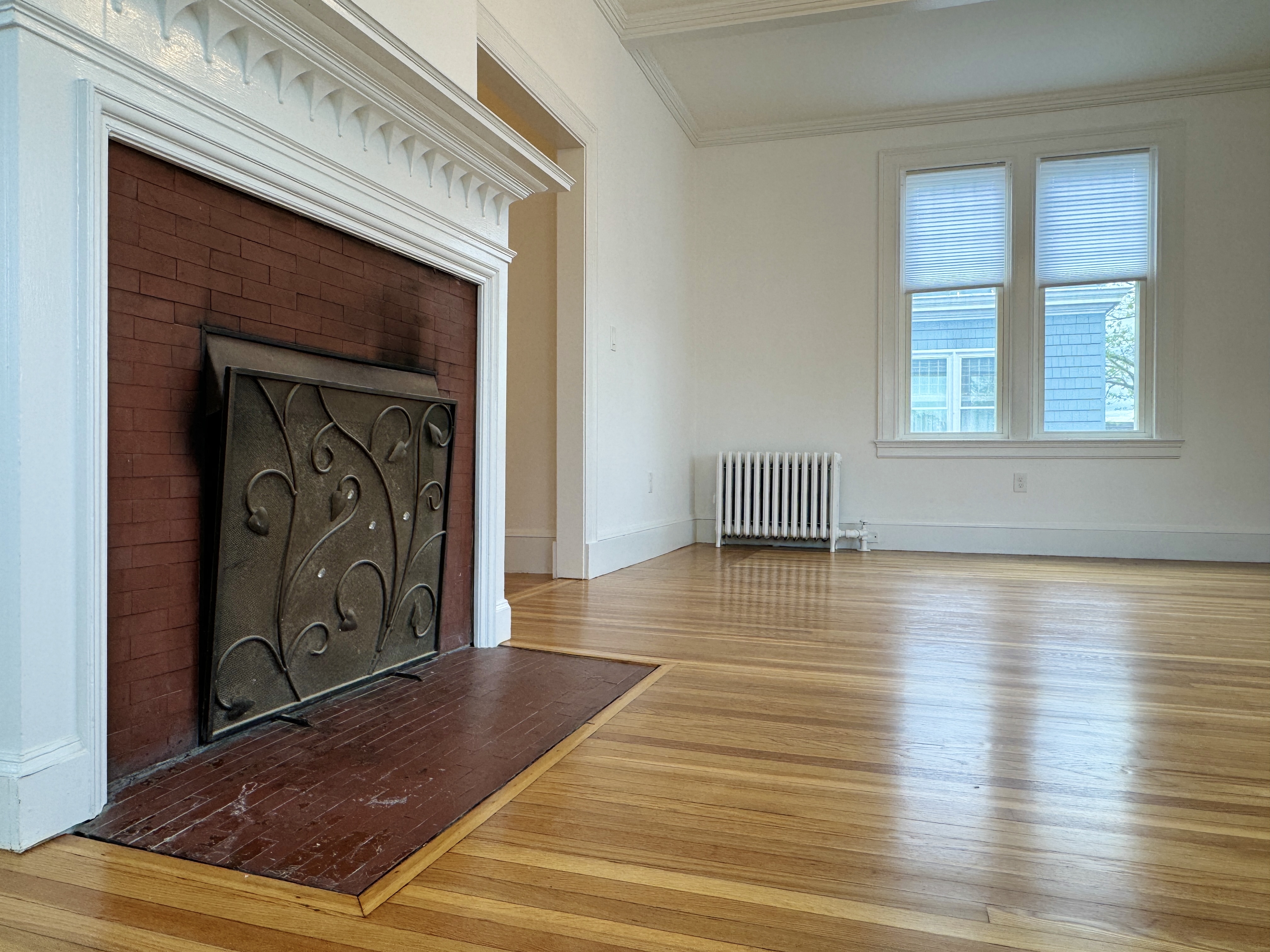 2 bed, 1 bath apartment for rent at 252 Ocean St Unit 6, Lynn — photo 6 of 14