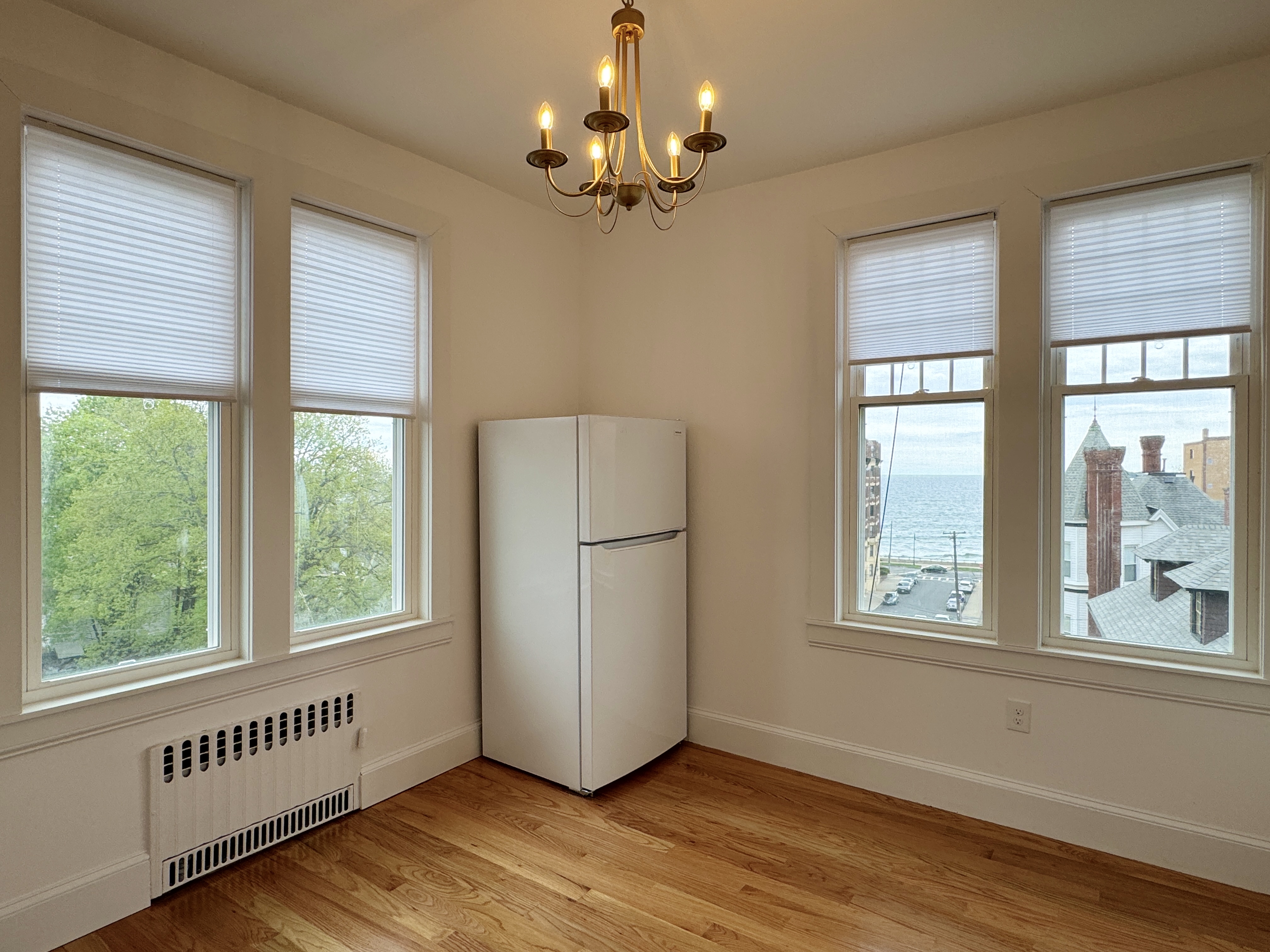 2 bed, 1 bath apartment for rent at 252 Ocean St Unit 6, Lynn — photo 2 of 14