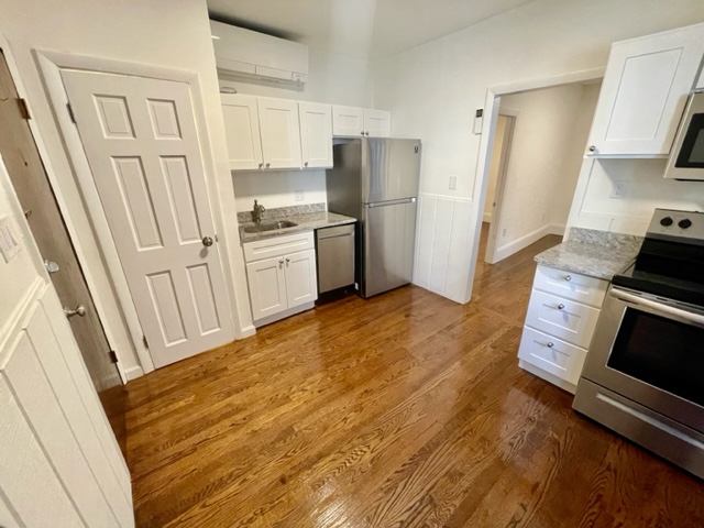 1 bed, 1 bath apartment for rent at 4 Garden Ct Unit 2C, North End — photo 2 of 12