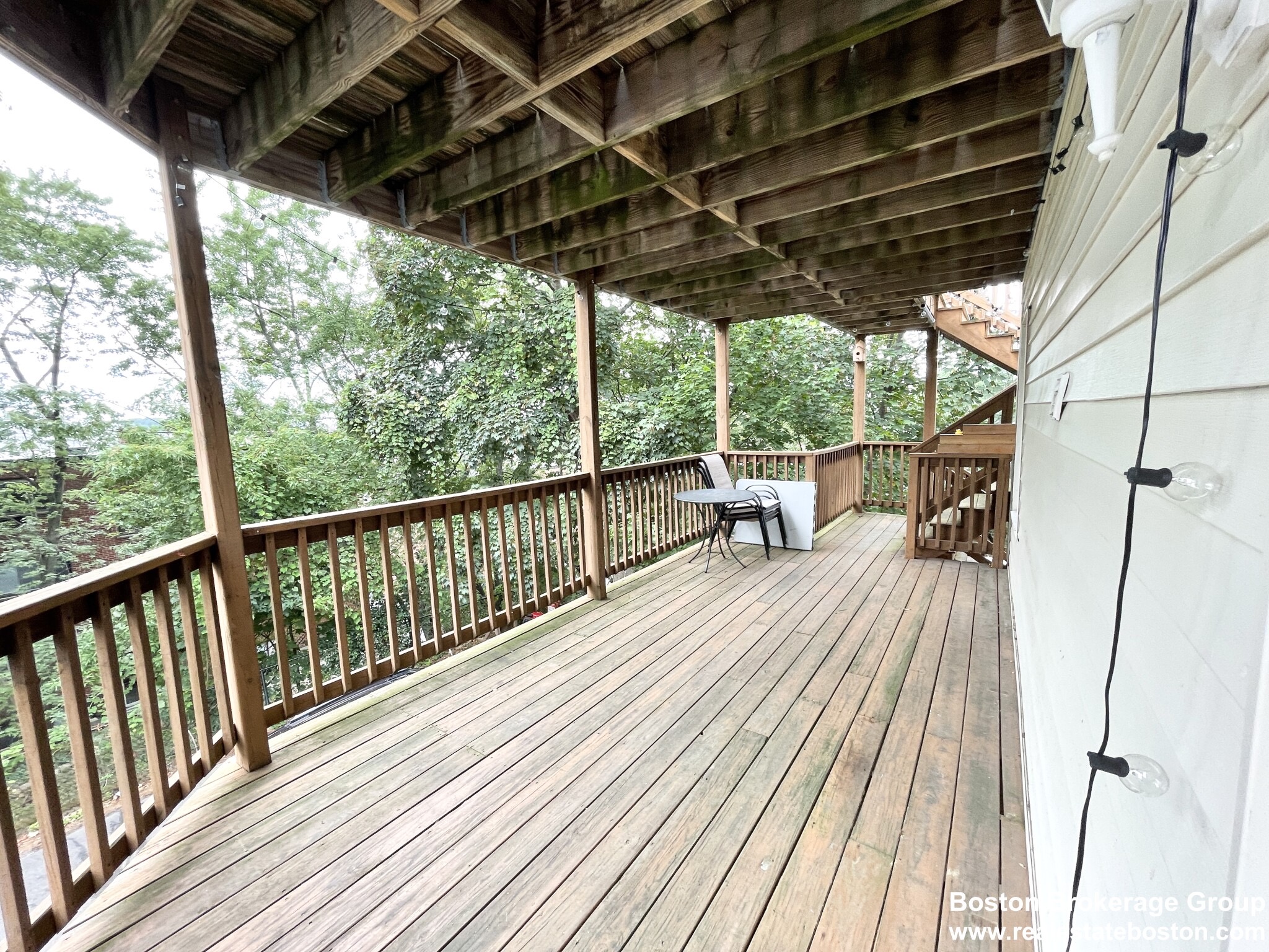 15 Sunset St, Mission Hill