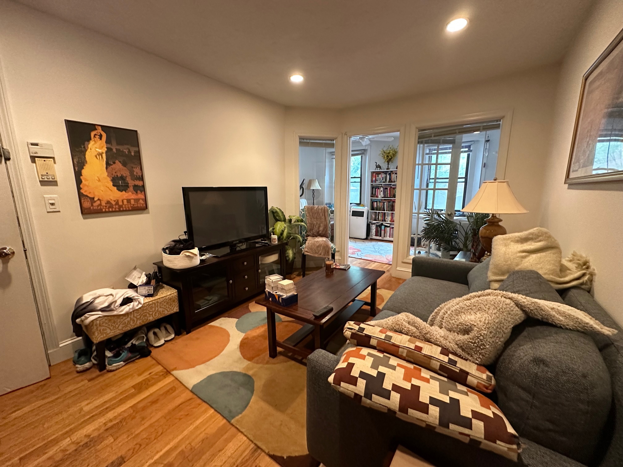 2 bed, 1 bath apartment for rent at 85 Charles St Unit 2, Beacon Hill