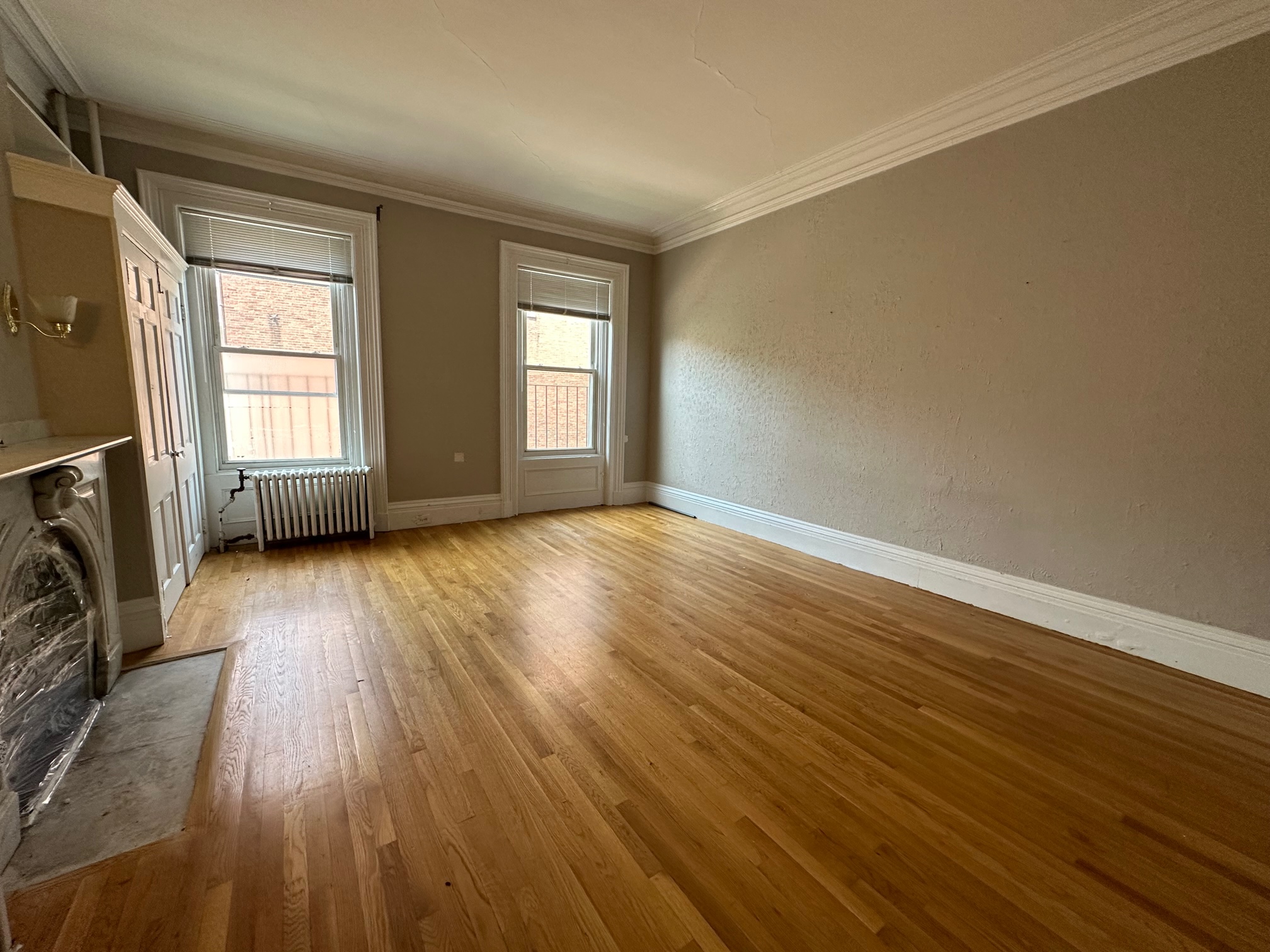 Studio bed, 1 bath apartment for rent at 98 Charles St Unit 5, Beacon Hill — photo 1 of 9
