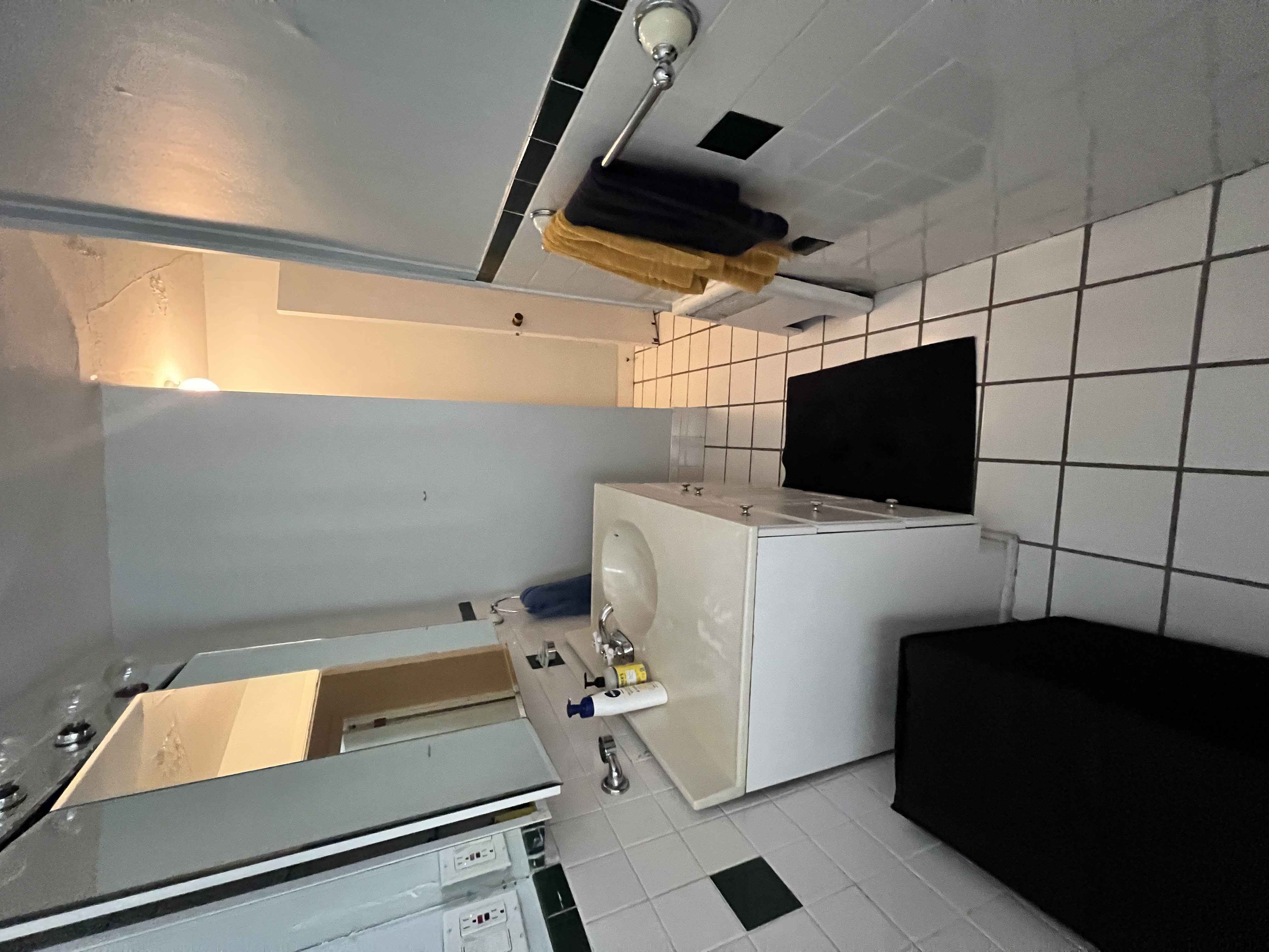 1 bed, 1 bath apartment for rent at 32 Dartmouth St Unit 1, South End — photo 8 of 10