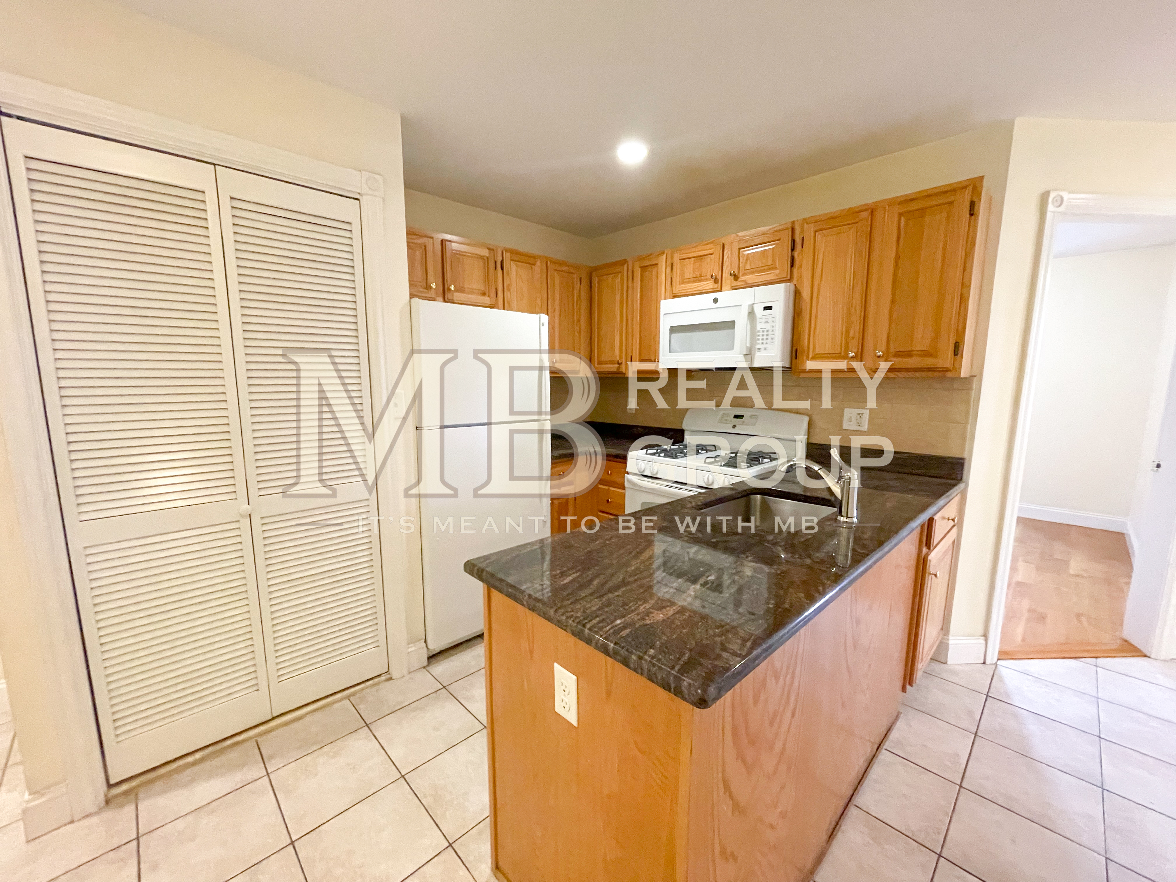 90 Westland Ave, Fenway