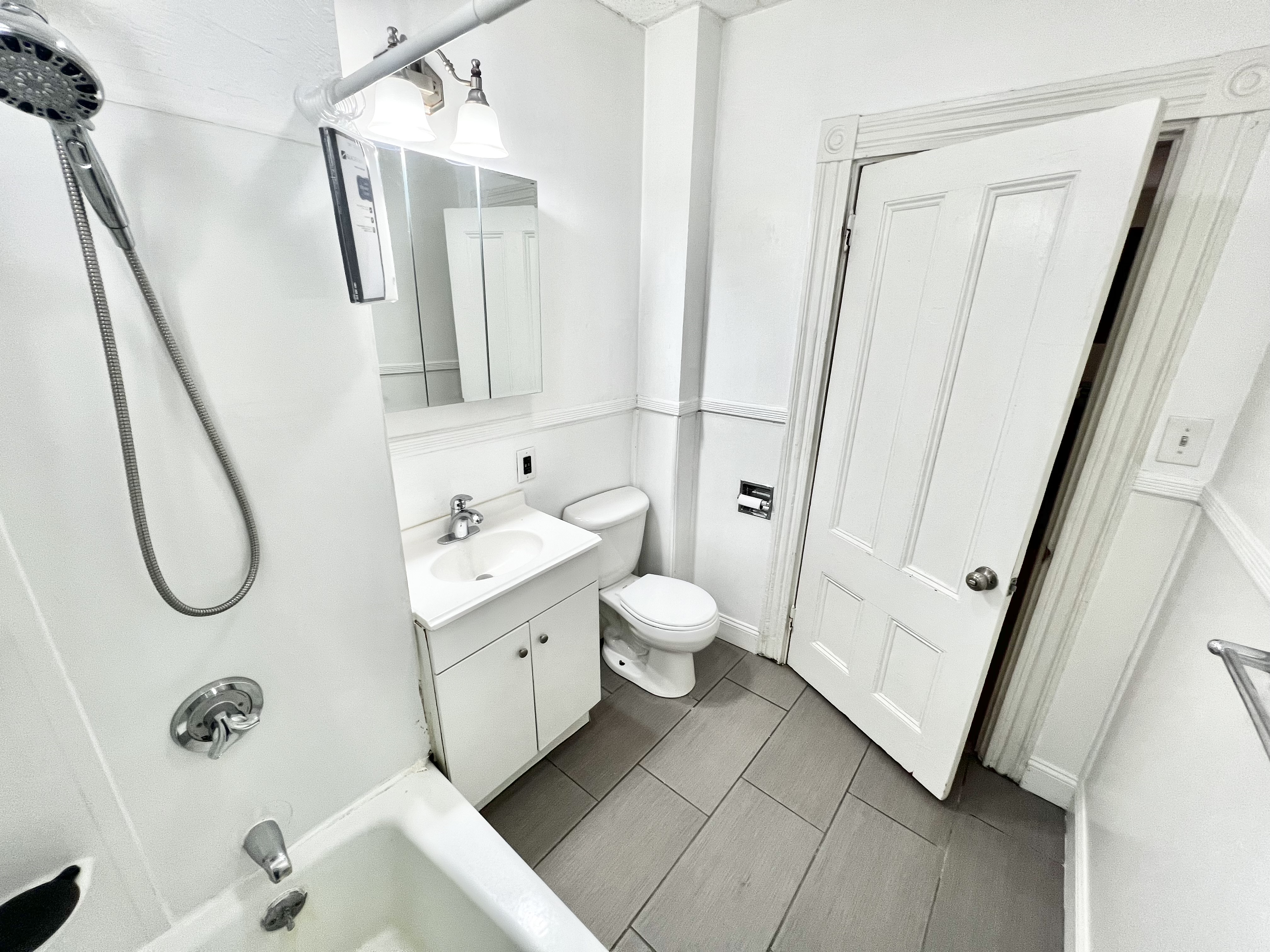 2 bed, 1 bath apartment for rent at 16 Webster Ave Unit 1, Union Square — photo 7 of 10