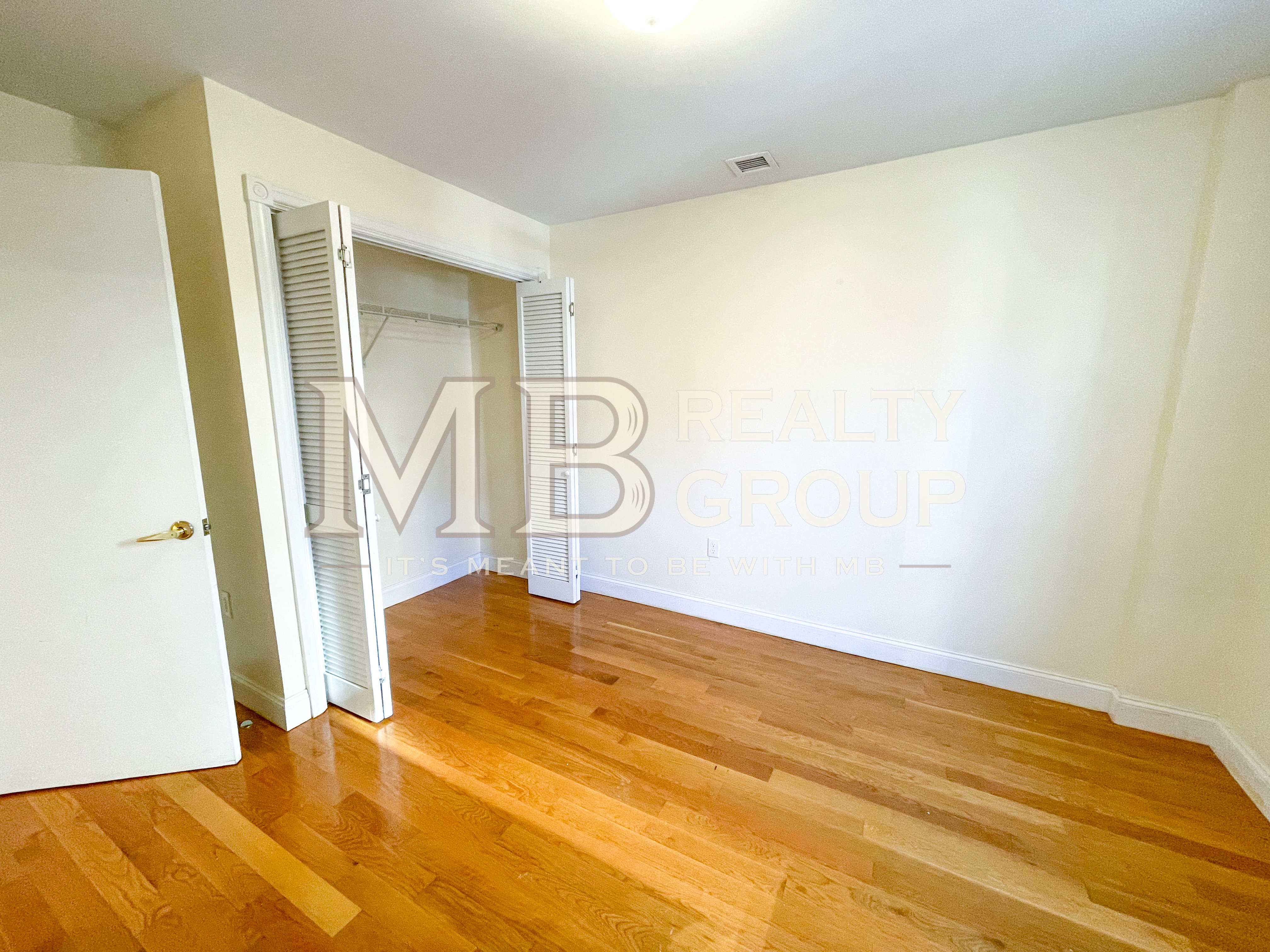 90 Westland Ave, Fenway