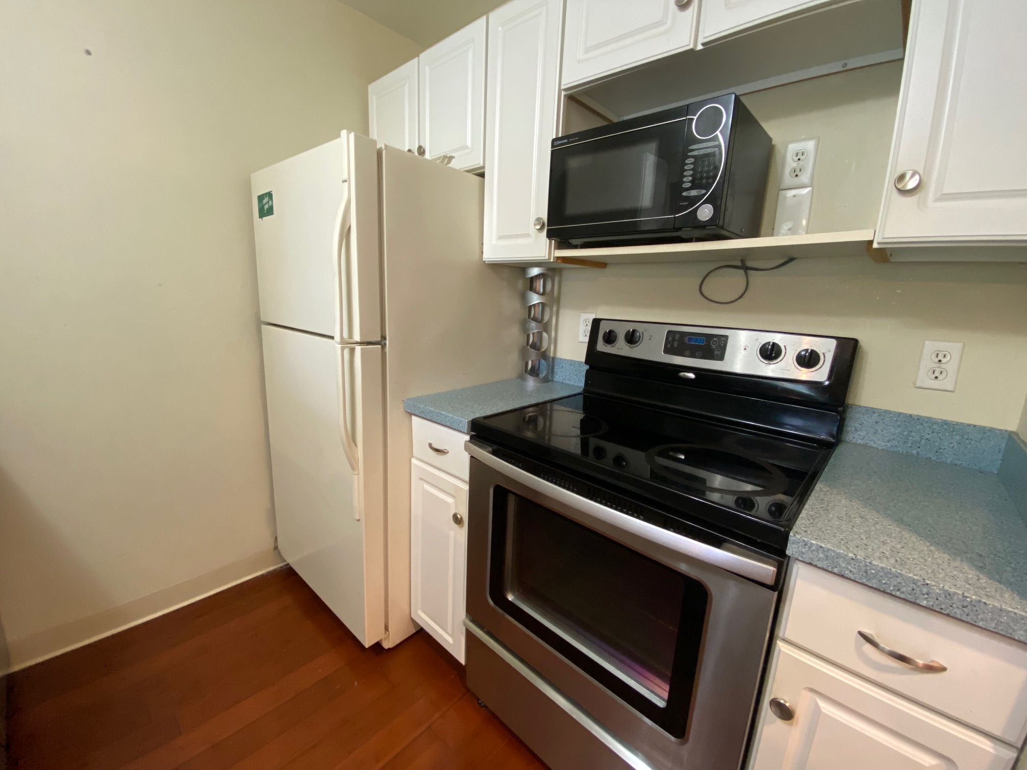 1 bed, 1 bath apartment for rent at 133 Commander Shea Blvd Unit 402, Dorchester — photo 3 of 19