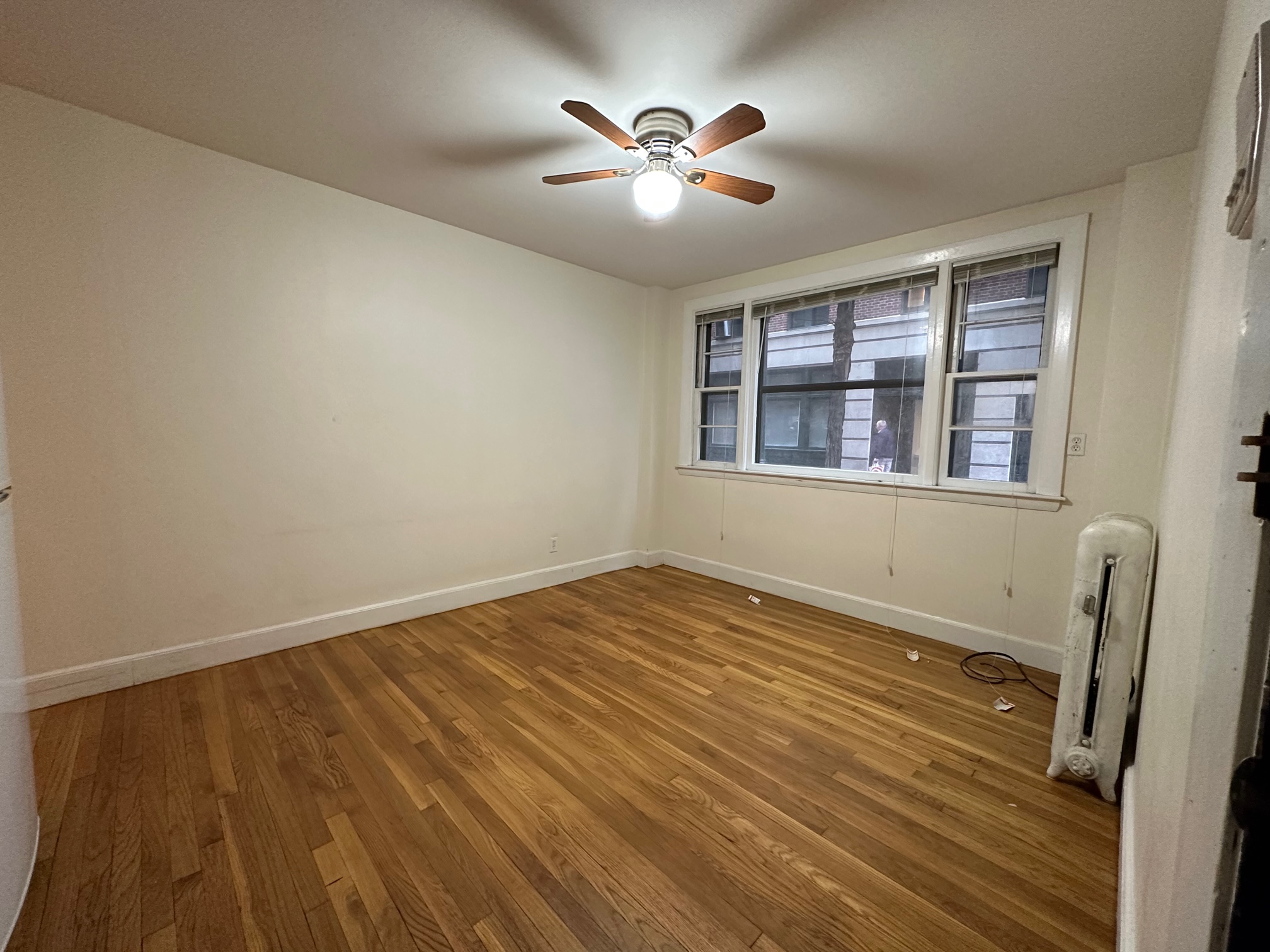 1 bed, 1 bath apartment for rent at 26 Myrtle St Unit D, Beacon Hill — photo 1 of 9