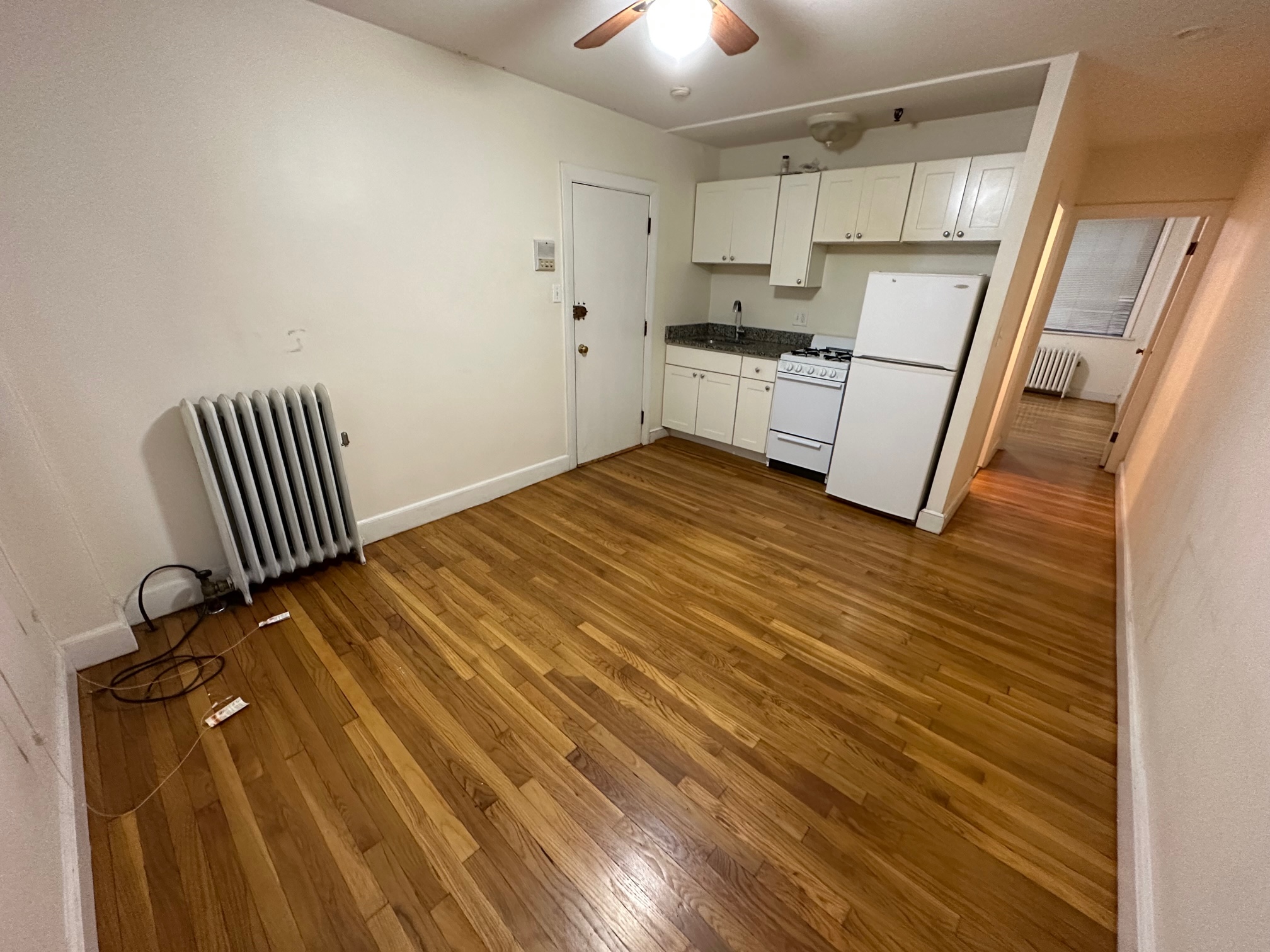1 bed, 1 bath apartment for rent at 26 Myrtle St Unit D, Beacon Hill — photo 2 of 9