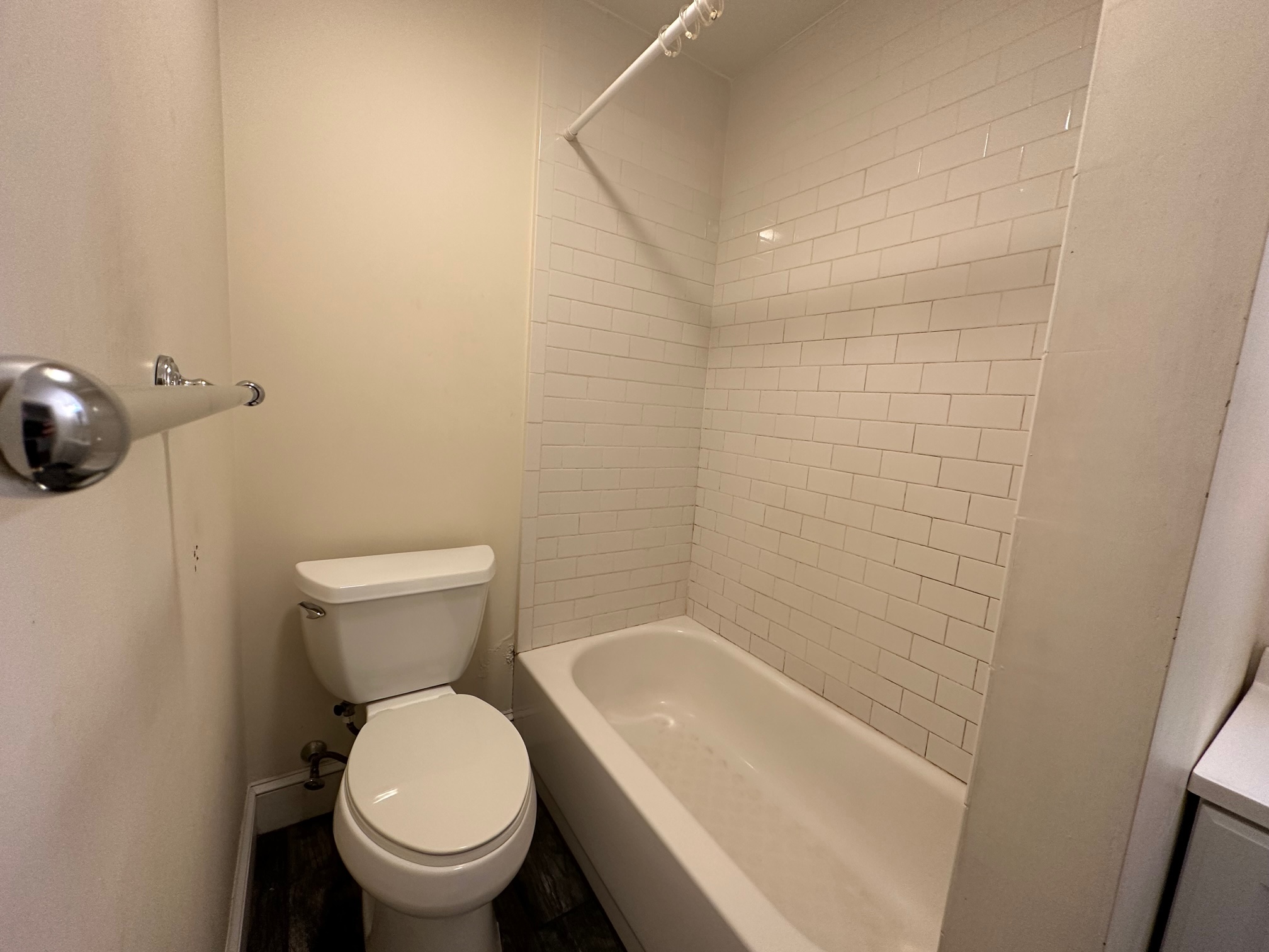1 bed, 1 bath apartment for rent at 26 Myrtle St Unit D, Beacon Hill — photo 6 of 9