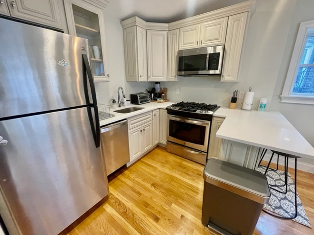 1 bed, 1 bath apartment for rent at 17 Clark St Unit 6, North End — photo 4 of 15