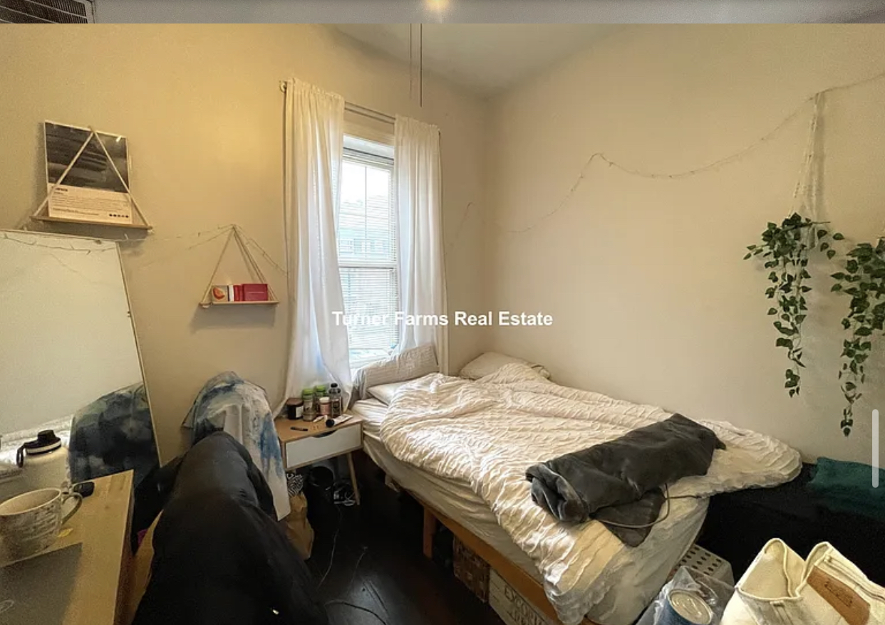 998 Tremont St, Roxbury