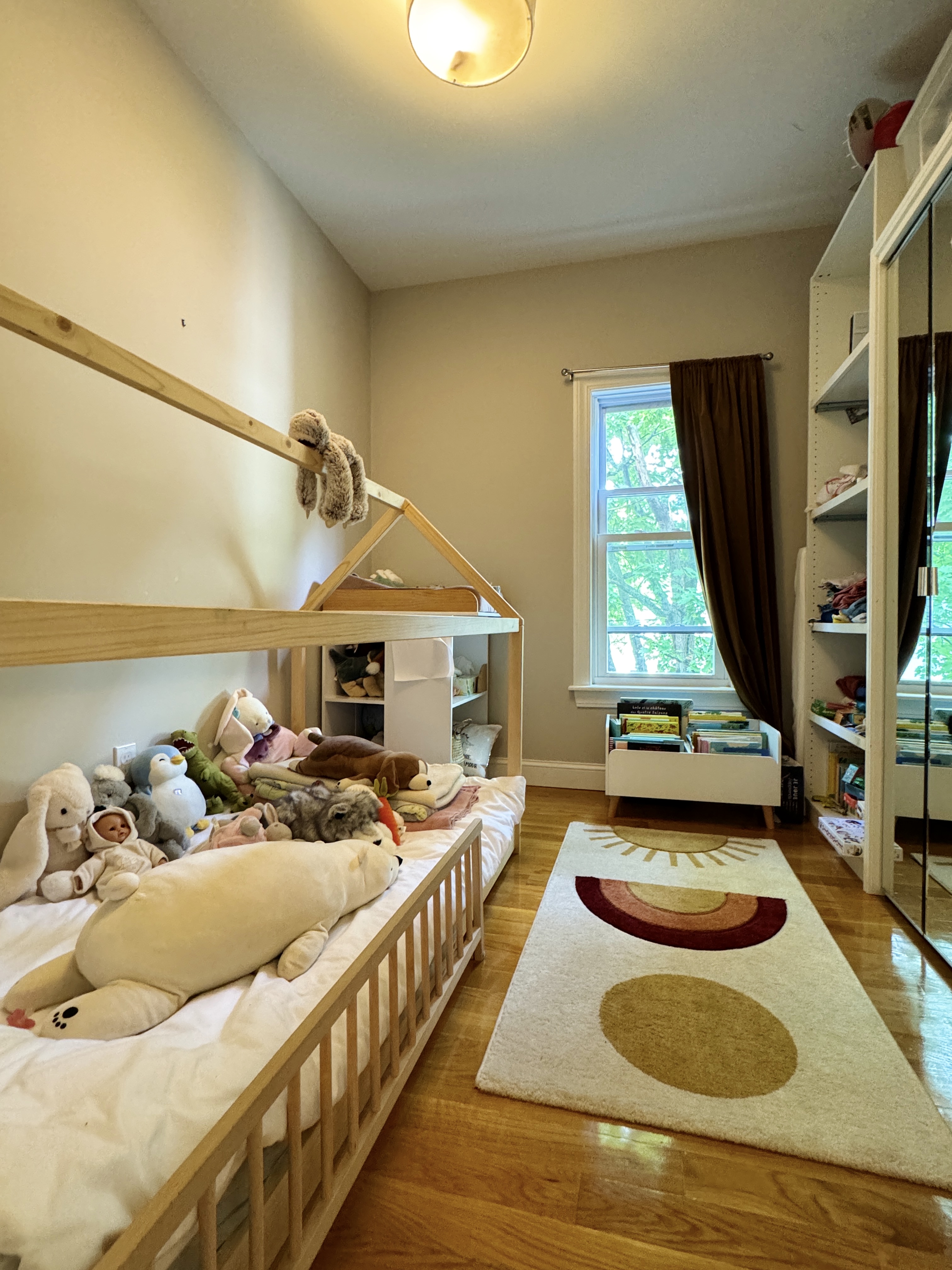 3 bed, 2 bath apartment for rent at 200 Willow Ave Unit 2, Powder House Square — photo 13 of 17