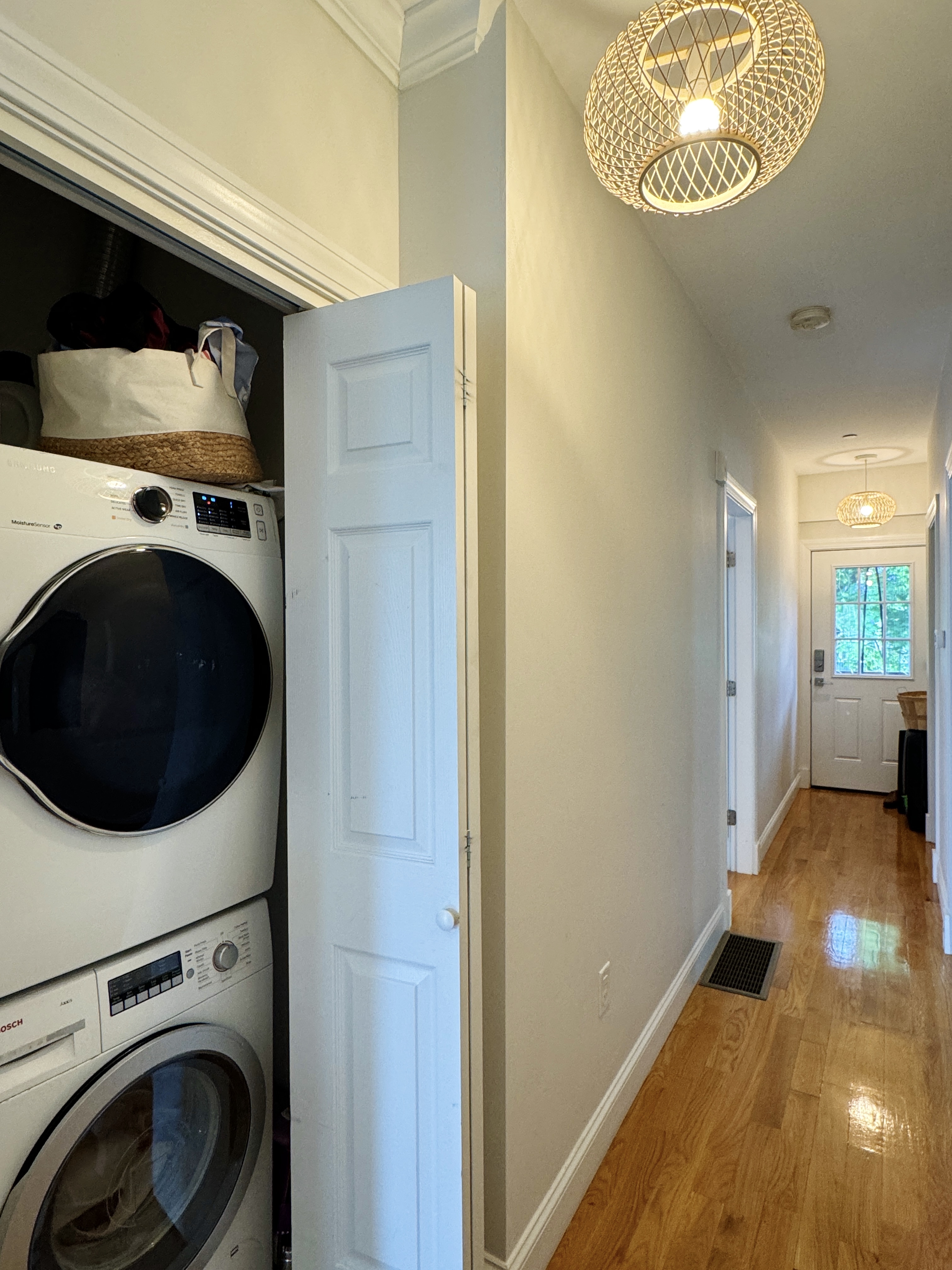 3 bed, 2 bath apartment for rent at 200 Willow Ave Unit 2, Powder House Square — photo 11 of 17