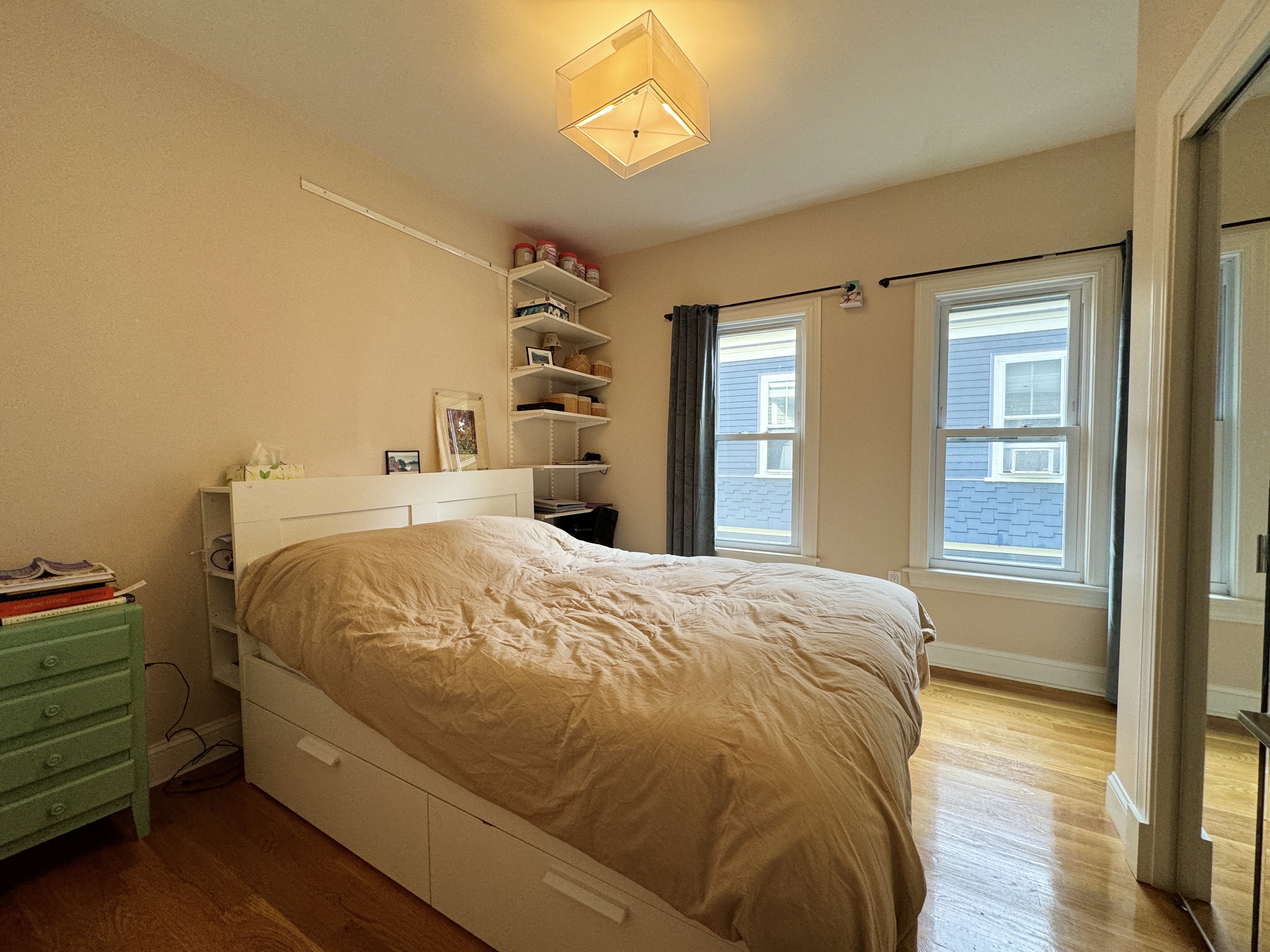 3 bed, 2 bath apartment for rent at 200 Willow Ave Unit 2, Powder House Square — photo 8 of 17