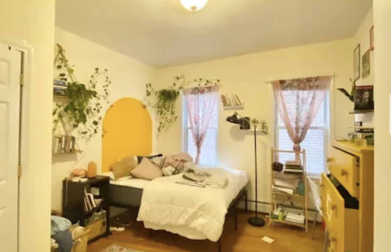 143 Hillside St, Mission Hill