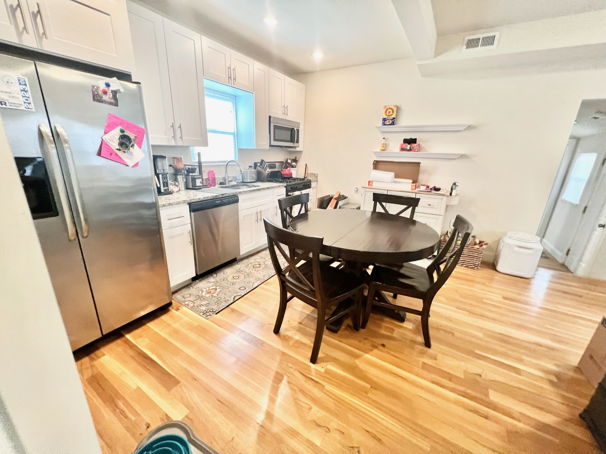 3 bed, 1.5 bath apartment for rent at 9 Greenville St Unit 2, Prospect Hill — photo 4 of 28