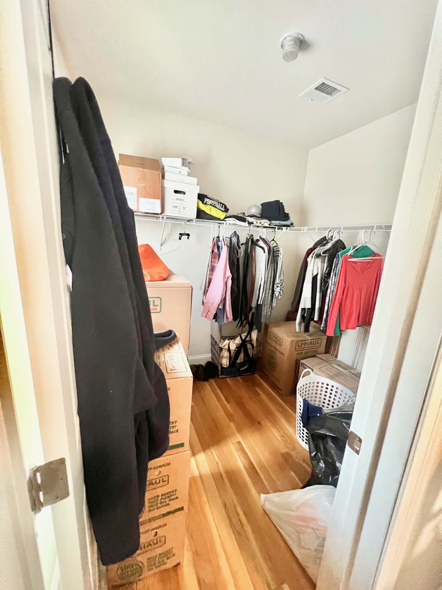 3 bed, 1.5 bath apartment for rent at 9 Greenville St Unit 2, Prospect Hill — photo 11 of 28