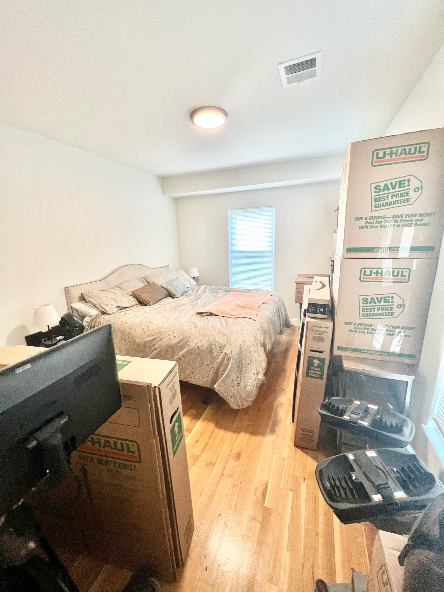 3 bed, 1.5 bath apartment for rent at 9 Greenville St Unit 2, Prospect Hill — photo 12 of 28