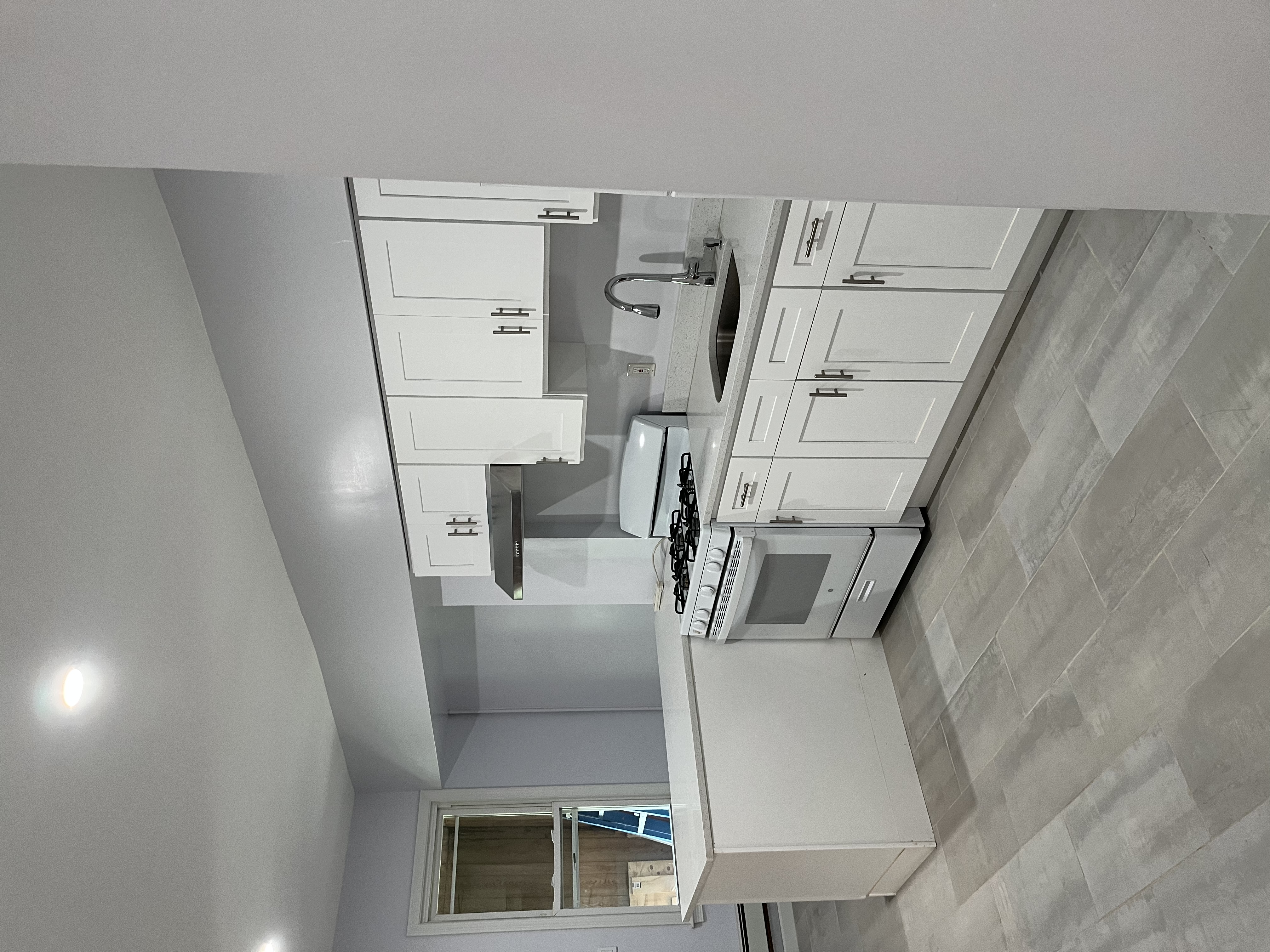 2 bed, 1 bath apartment for rent at 89 Everett St Unit 1, East Boston — photo 2 of 5